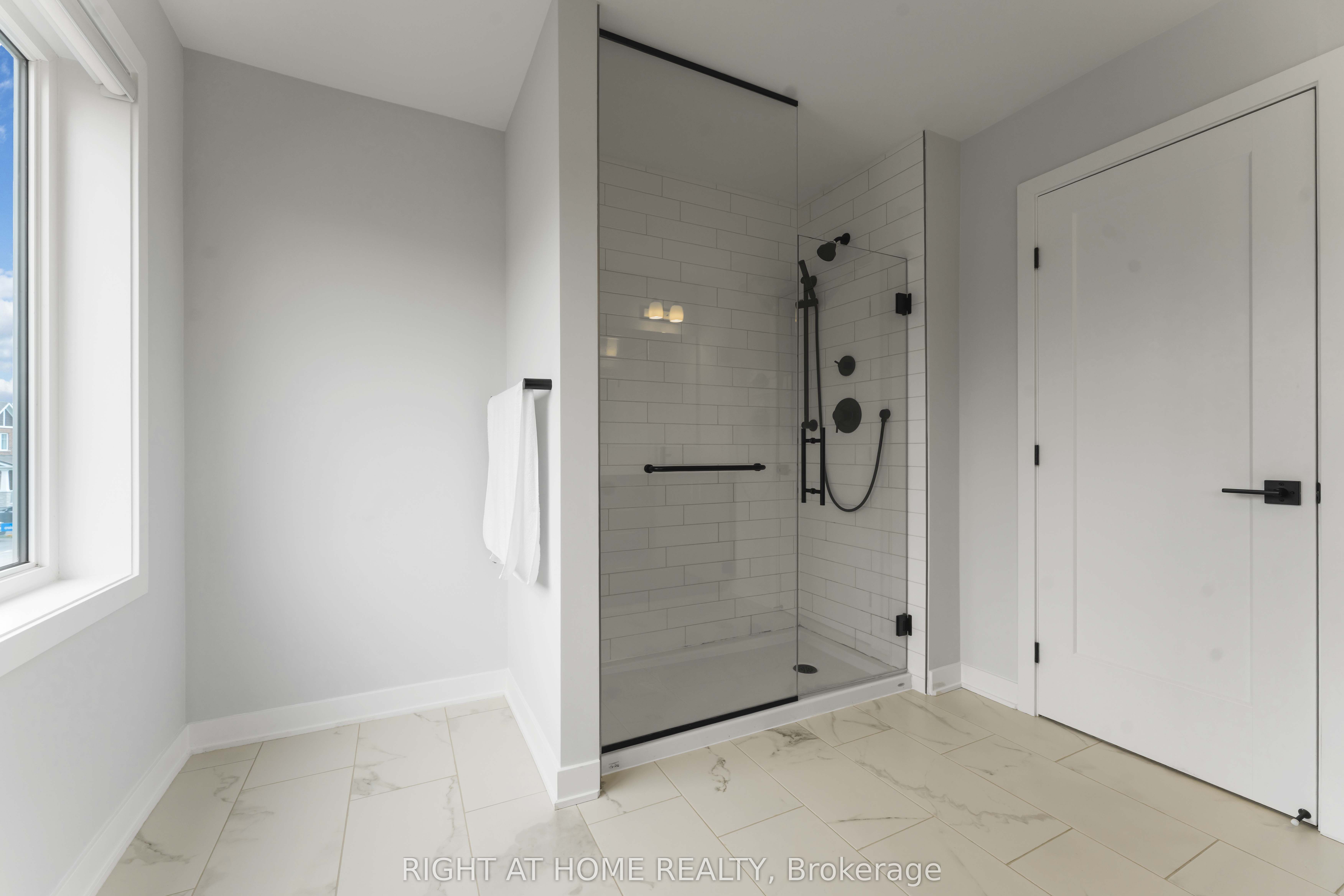 812 Croissant Snap Hook Crescent Property Photo 26