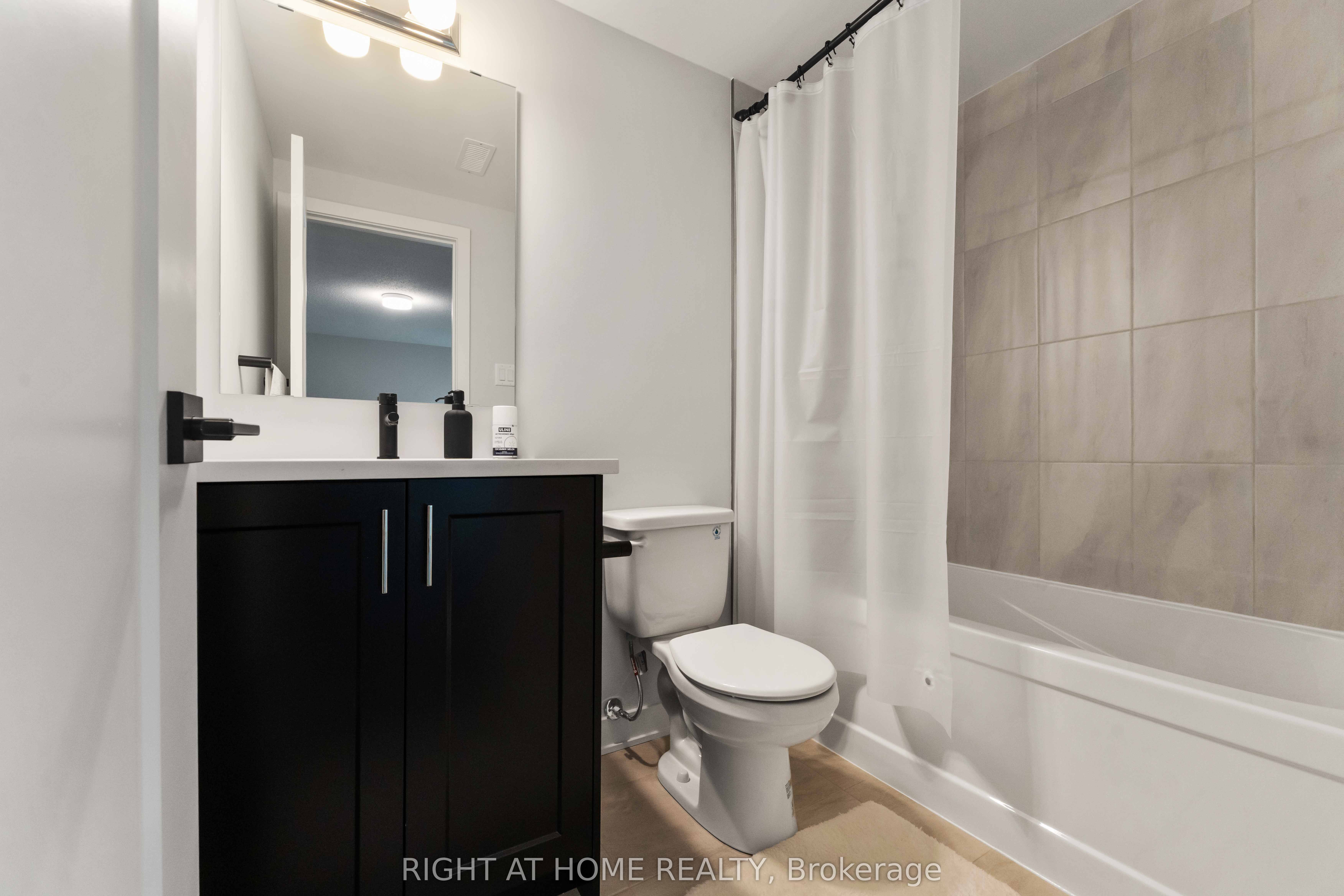 812 Croissant Snap Hook Crescent Property Photo 40