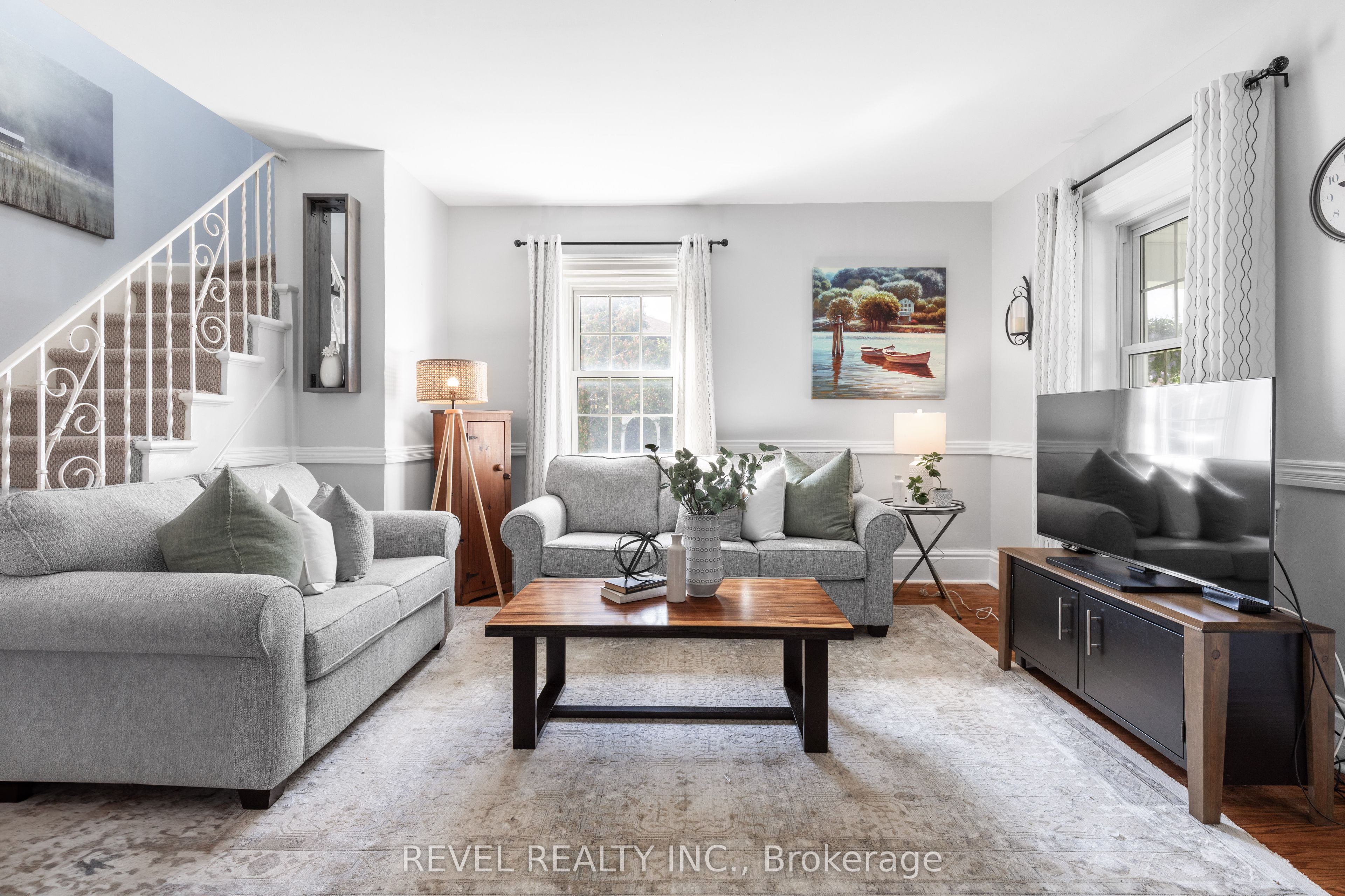 35 Glenelg Street E Property Photo 11