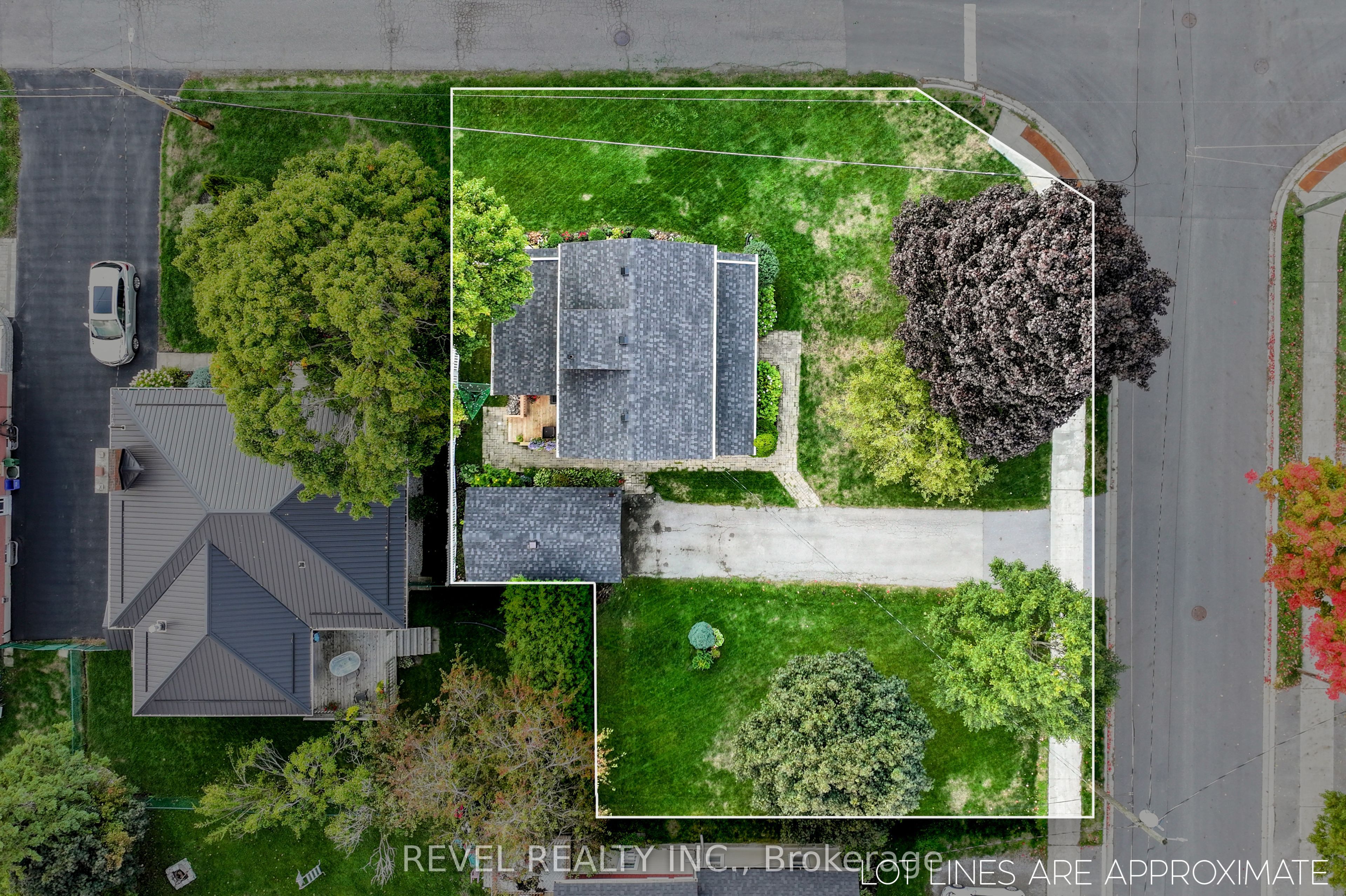 35 Glenelg Street E Property Photo 45