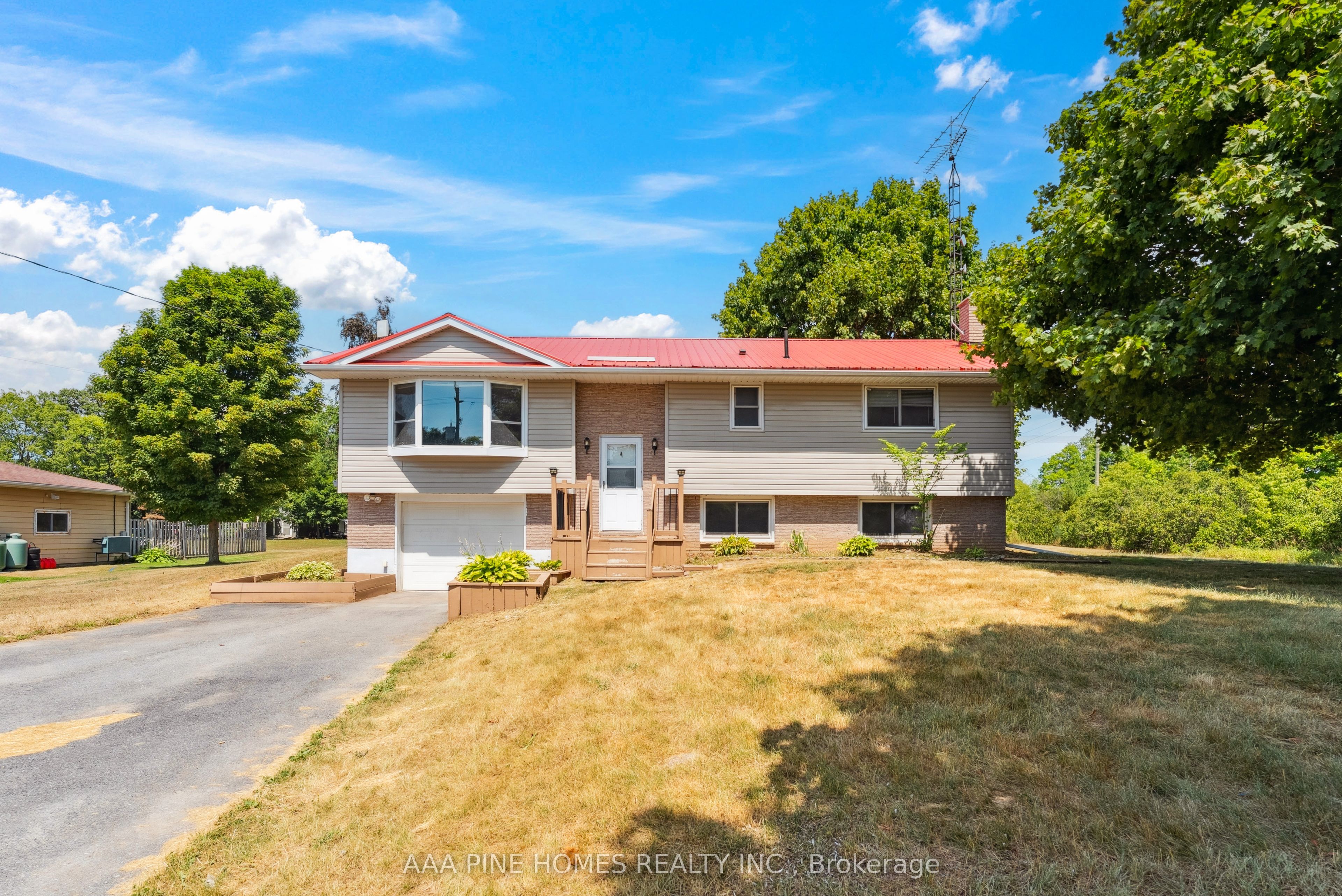 3952 Shannonville Road Property Photo 1