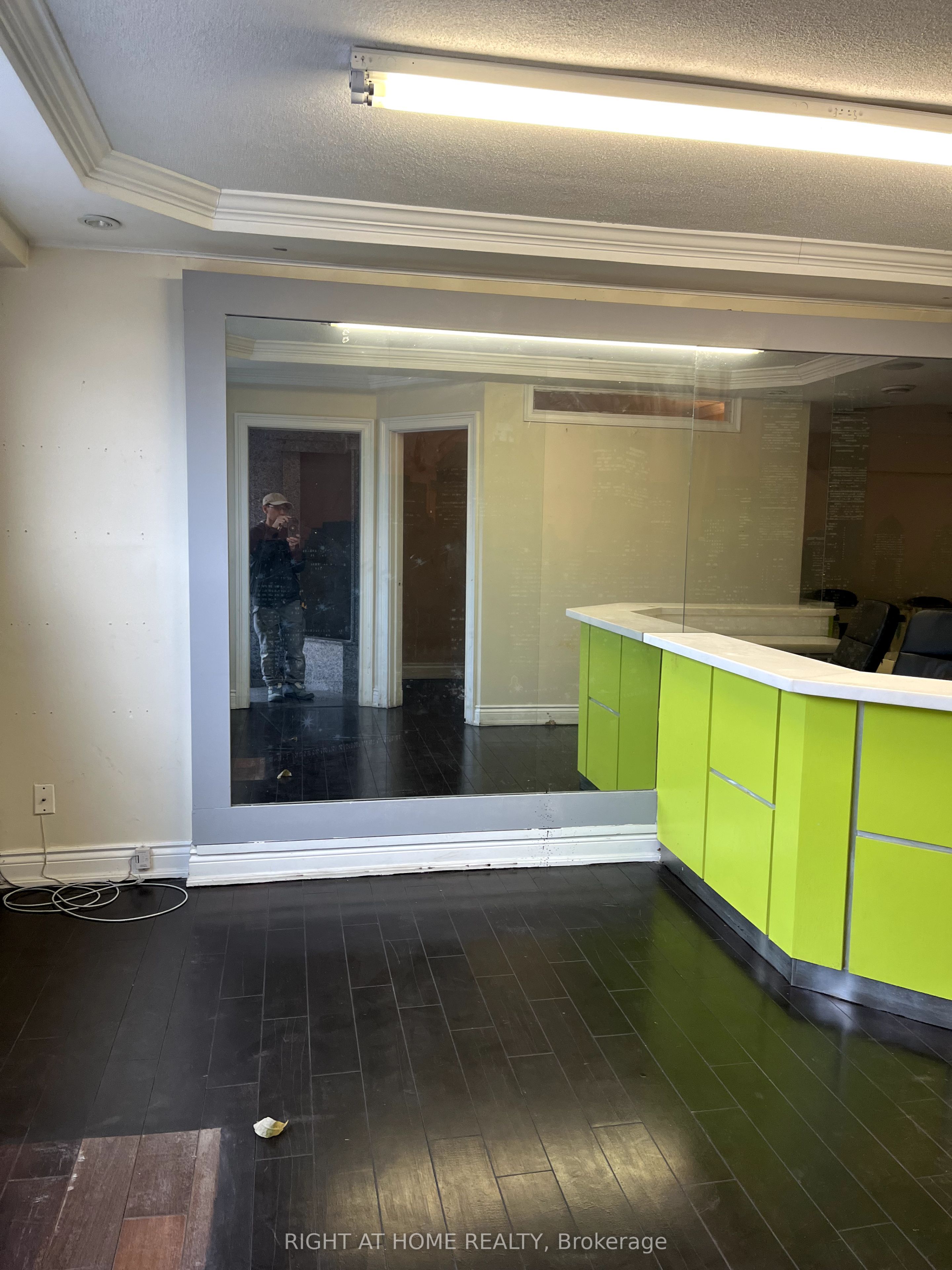 314 Crockett Street 1 Property Photo 3