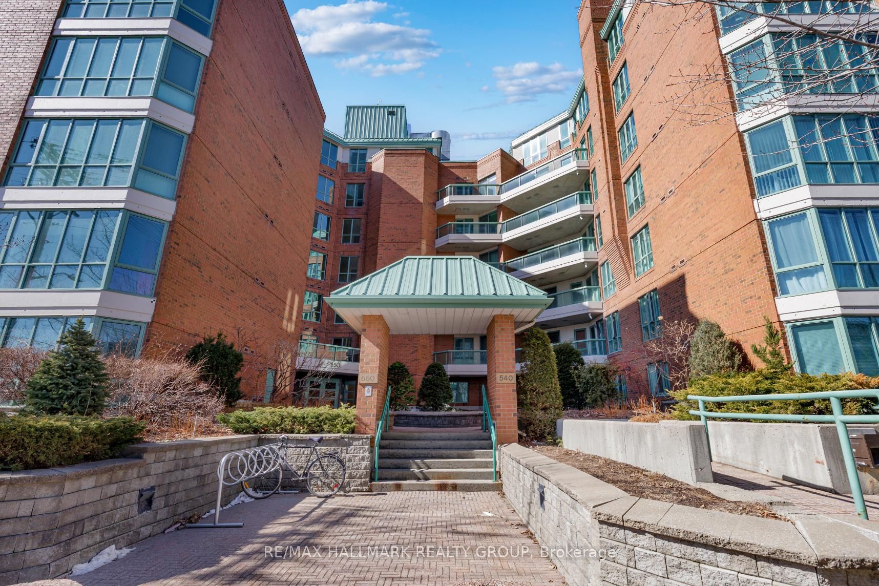 550 Cambridge Street S 307 Property Photo 1