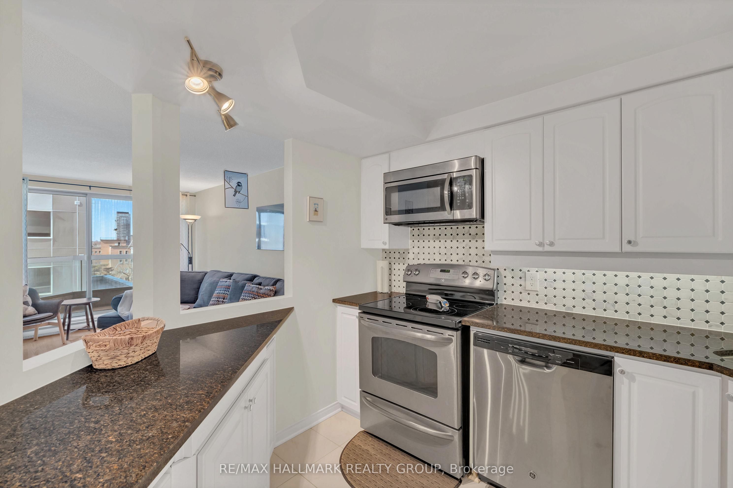 550 Cambridge Street S 307 Property Photo 7