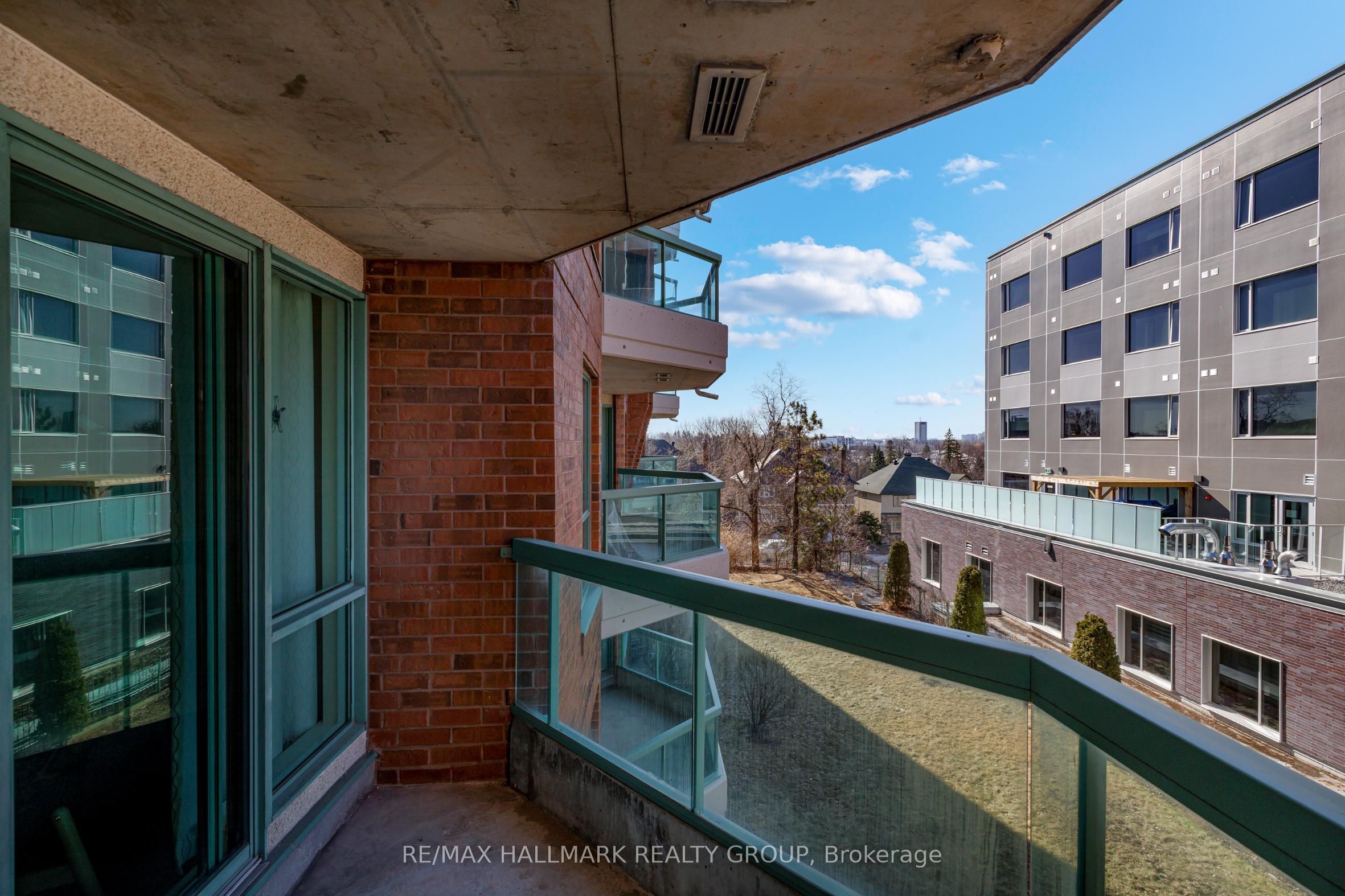 550 Cambridge Street S 307 Property Photo 12