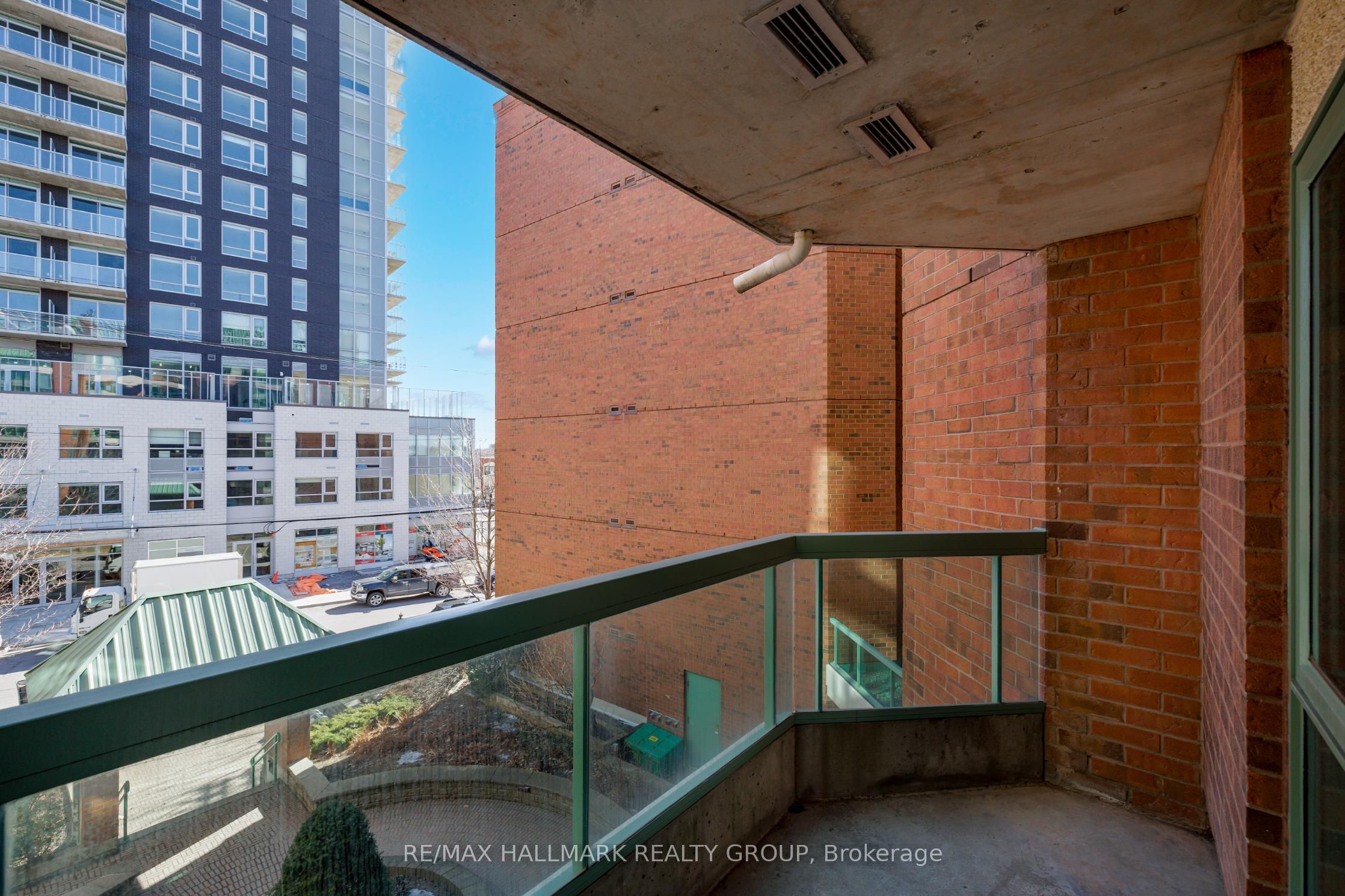 550 Cambridge Street S 307 Property Photo 15