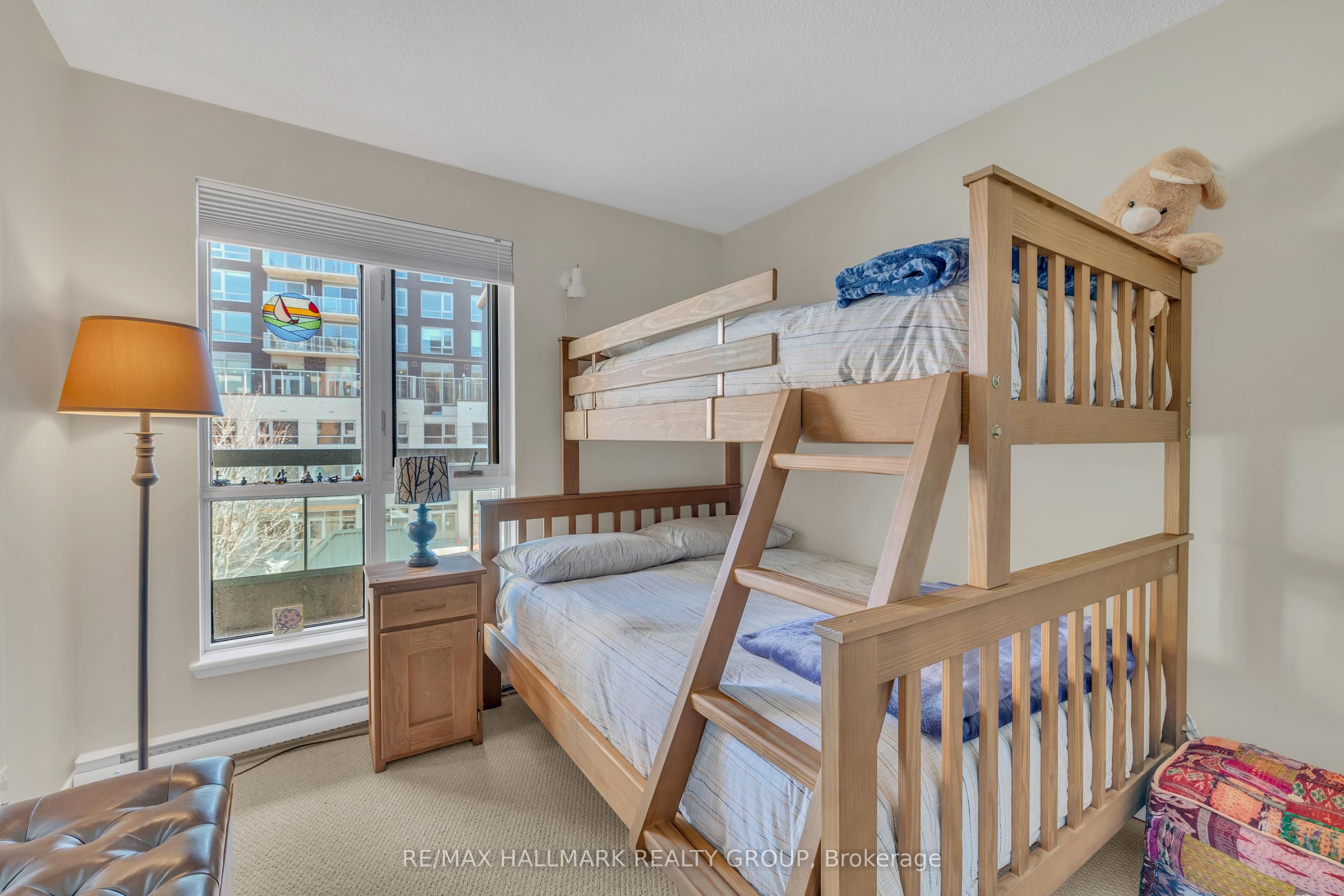 550 Cambridge Street S 307 Property Photo 18