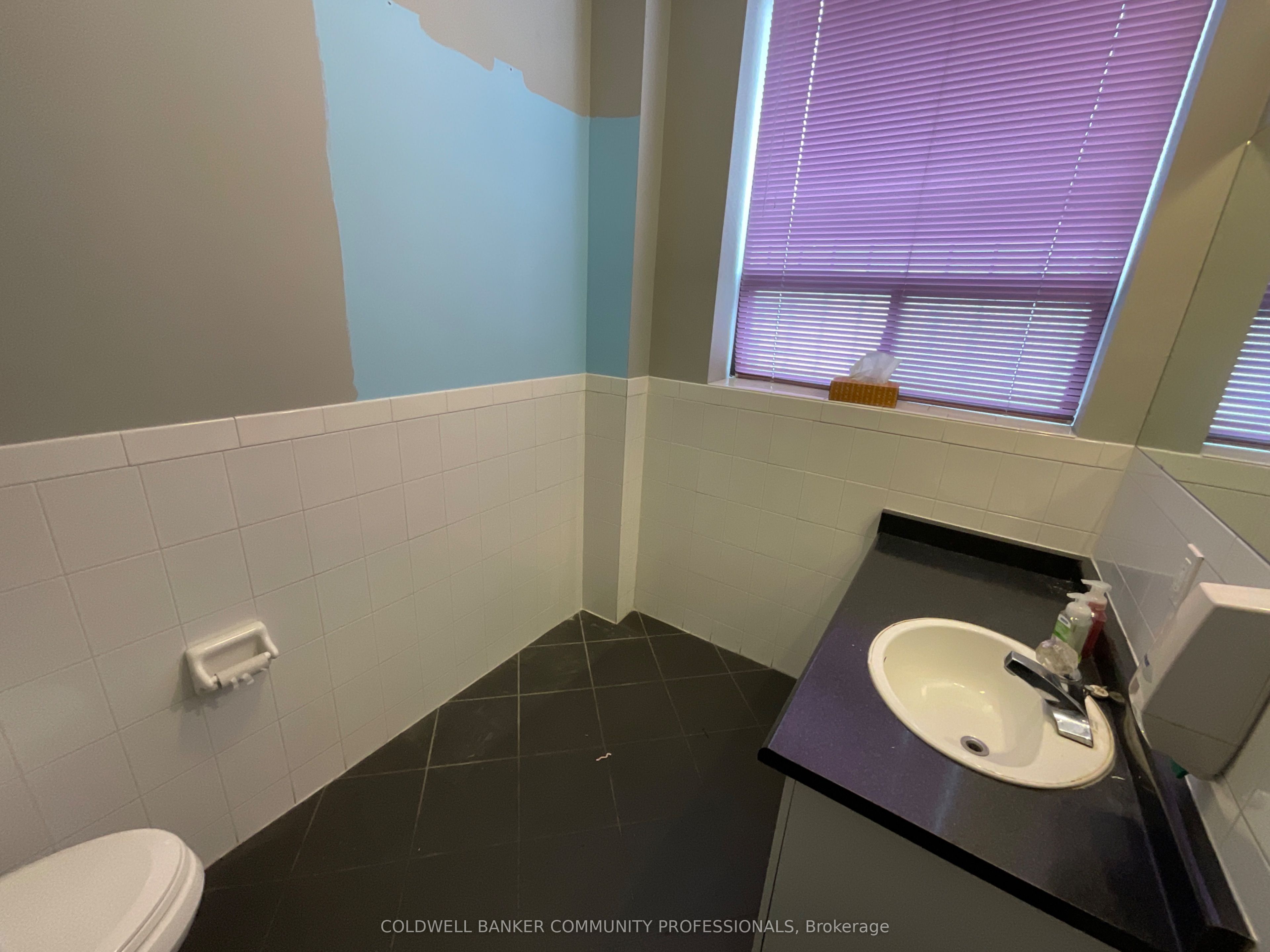 1359 Main St E Property Photo 11