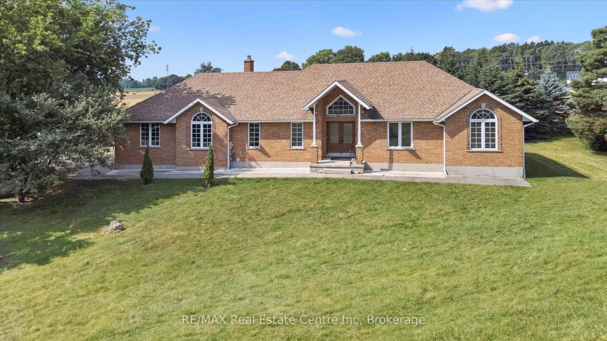 5044 Whitelaw Road Property Photo 2