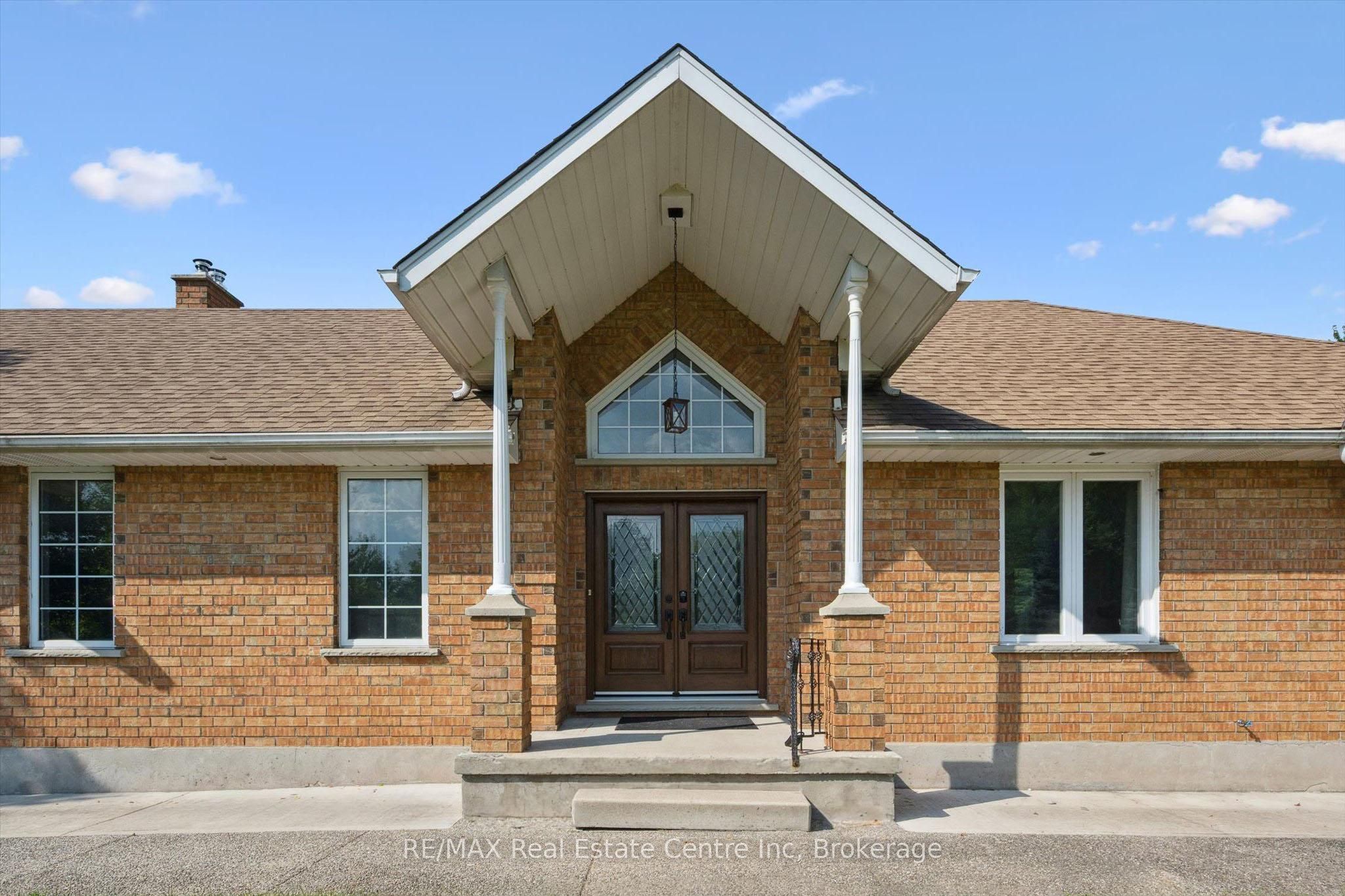 5044 Whitelaw Road Property Photo 5