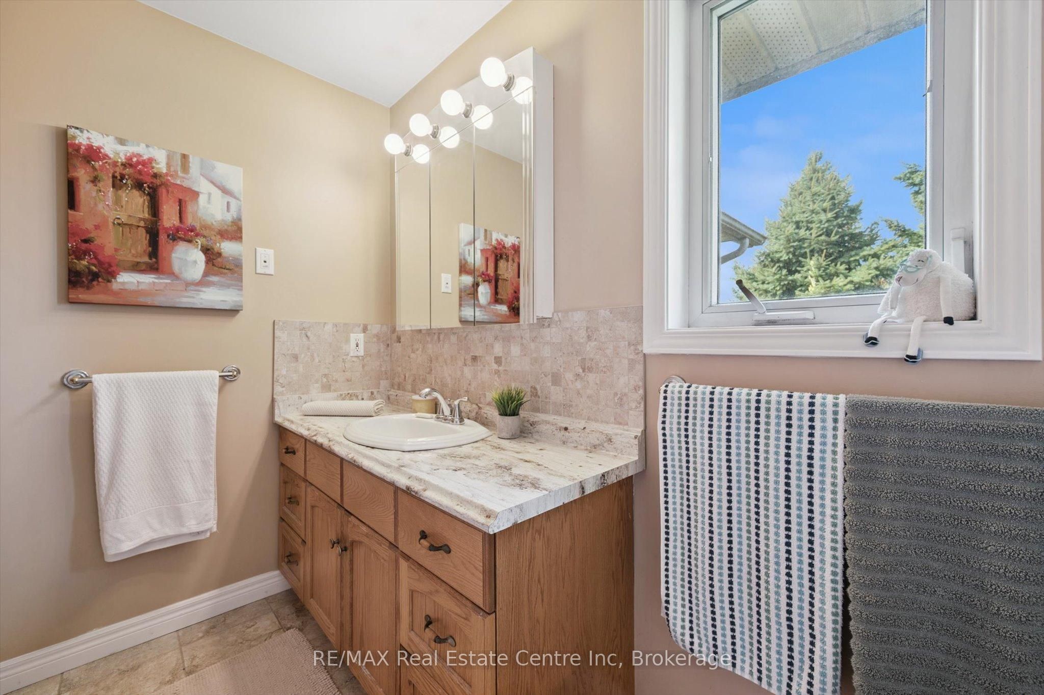 5044 Whitelaw Road Property Photo 15