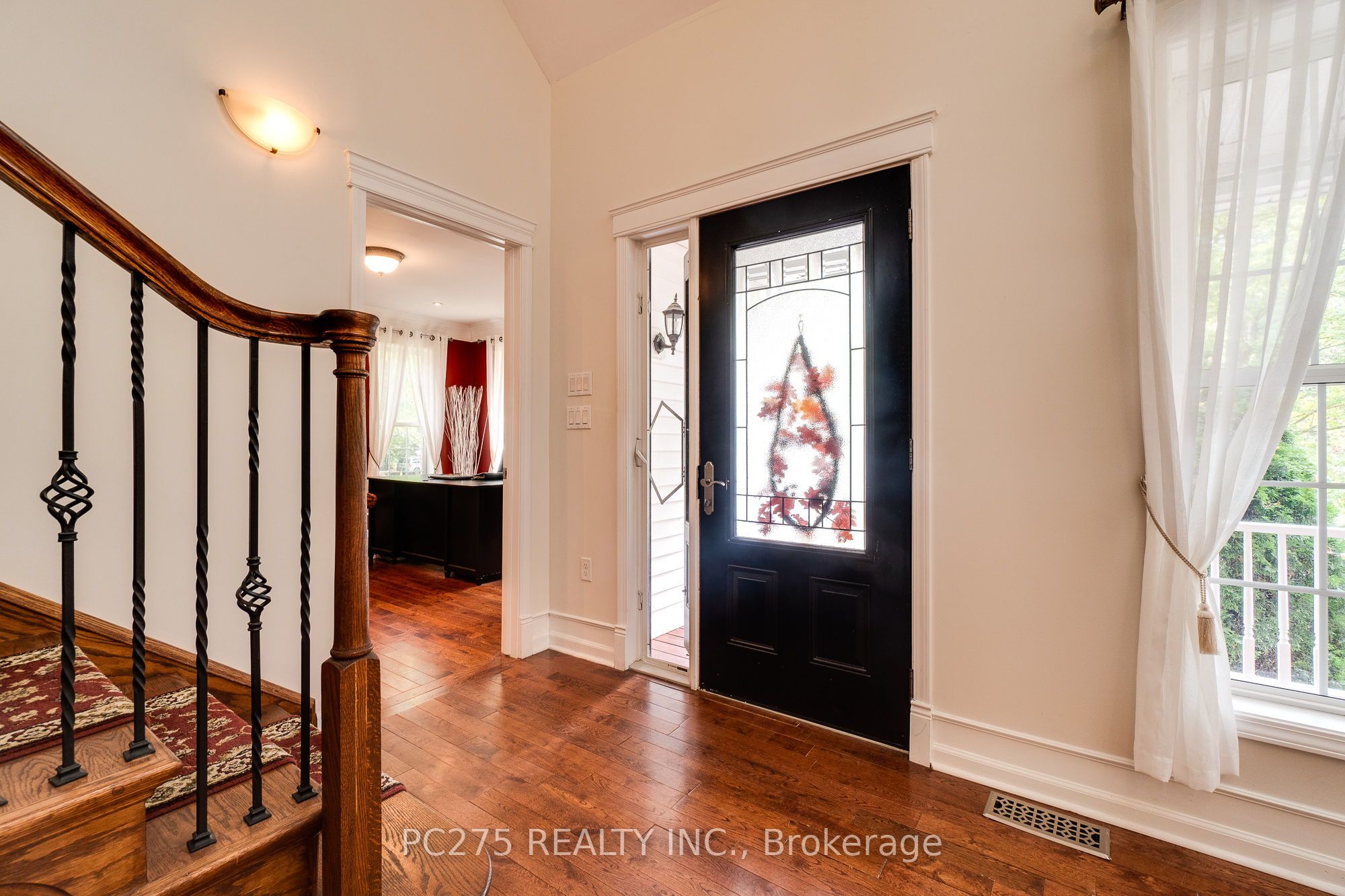 23 Mactavesh Crescent Property Photo 6