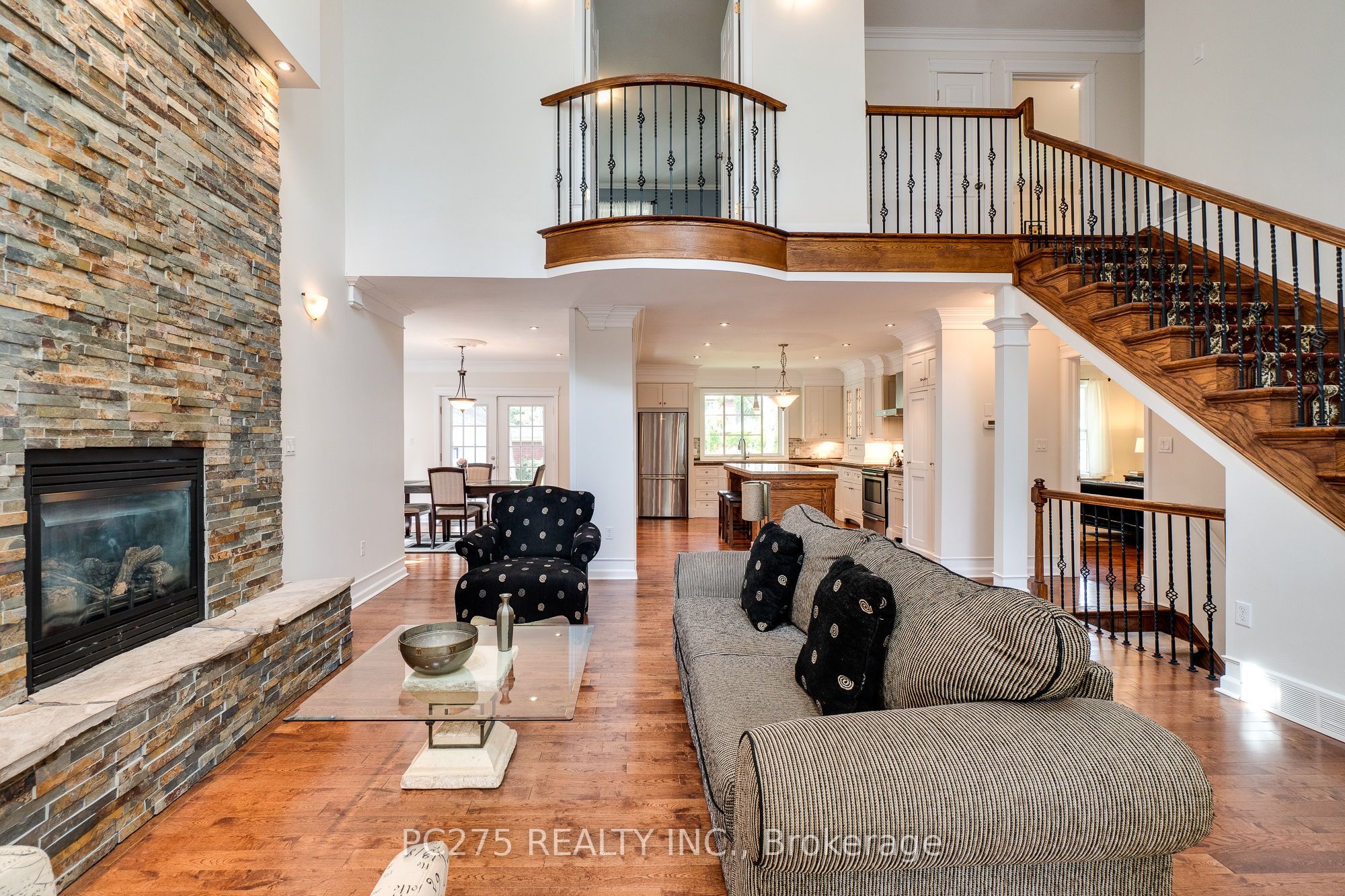 23 Mactavesh Crescent Property Photo 7
