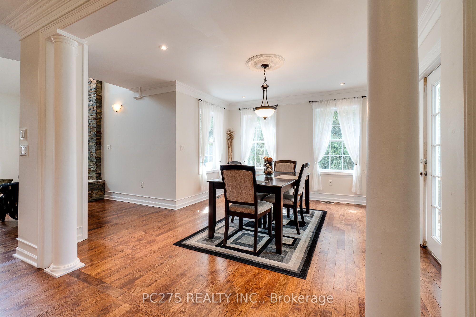 23 Mactavesh Crescent Property Photo 10