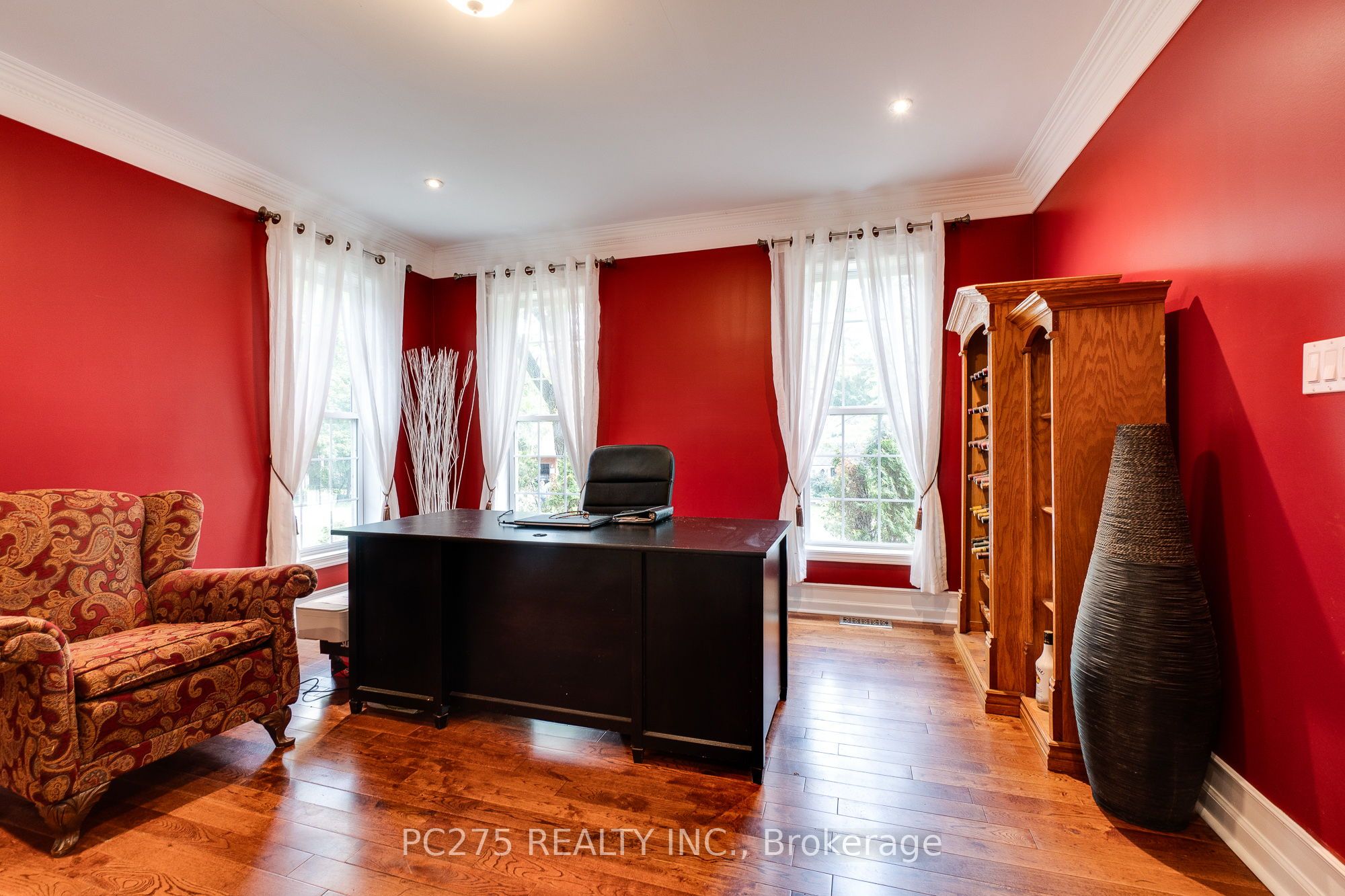 23 Mactavesh Crescent Property Photo 16