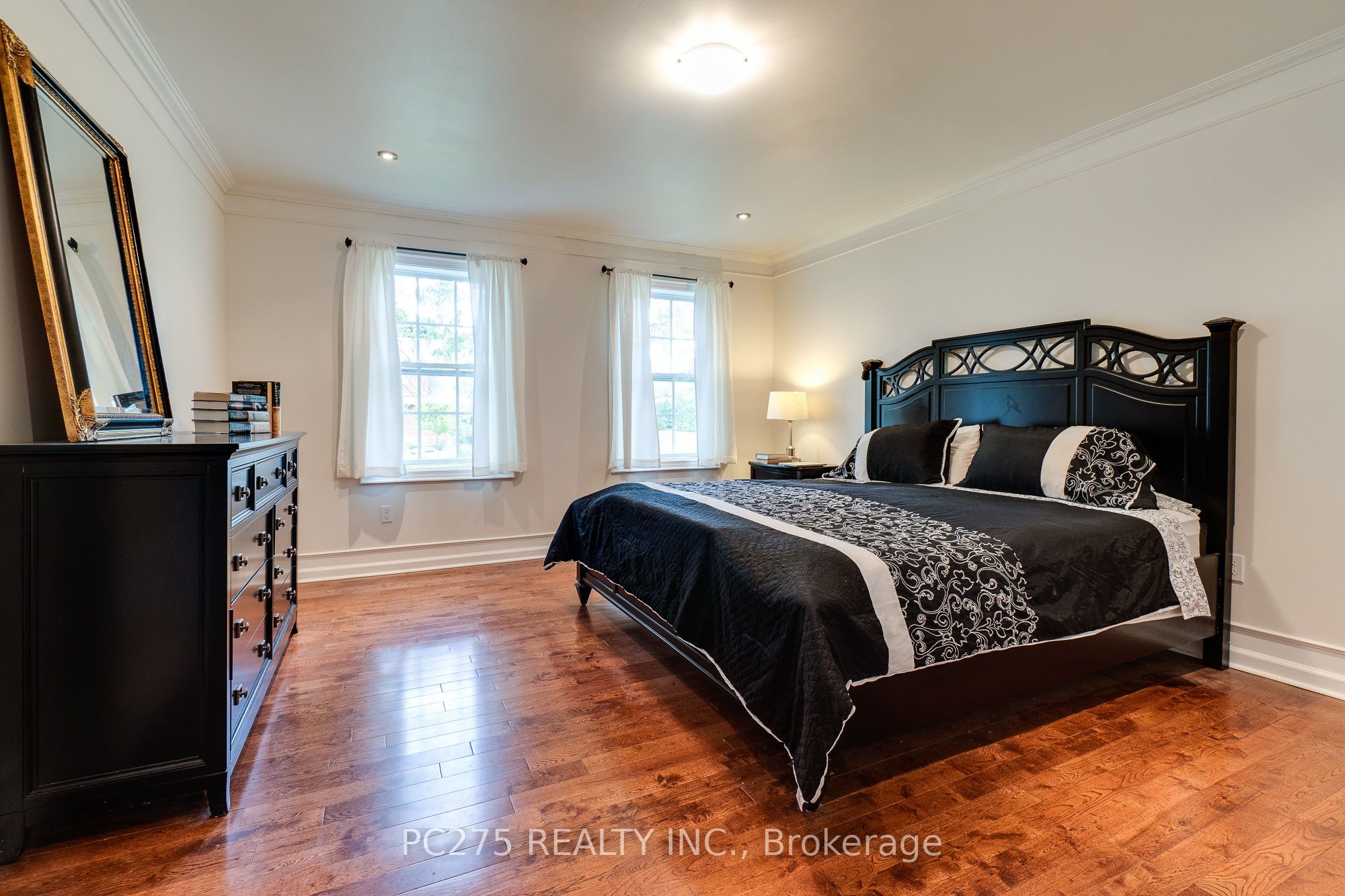 23 Mactavesh Crescent Property Photo 18