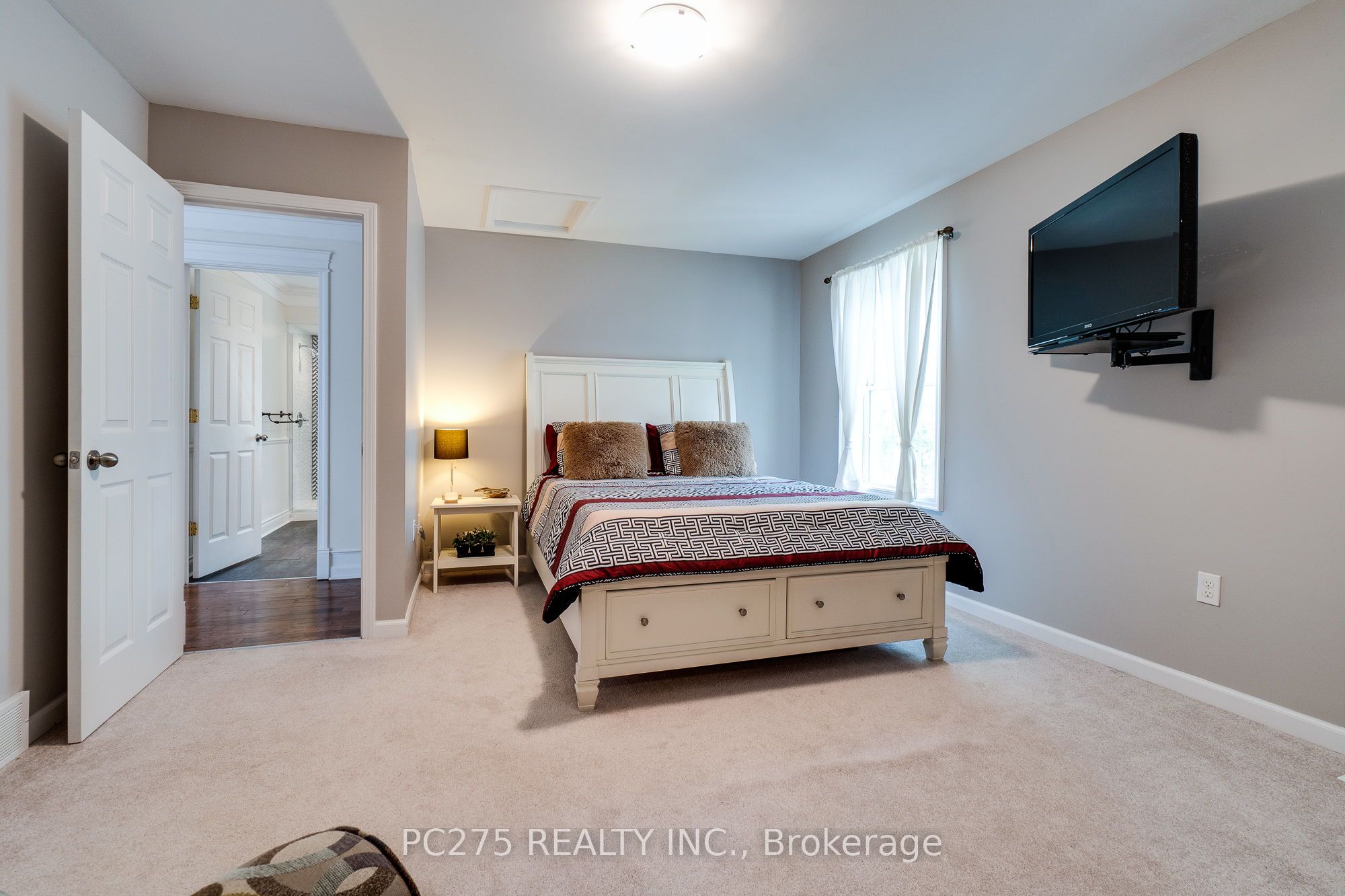 23 Mactavesh Crescent Property Photo 24
