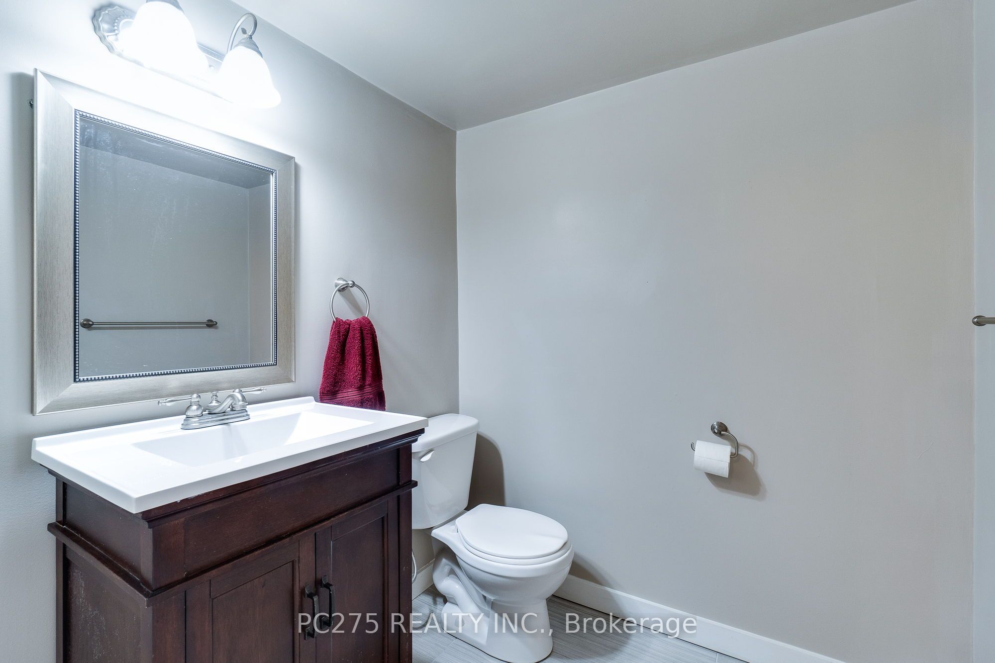 23 Mactavesh Crescent Property Photo 31