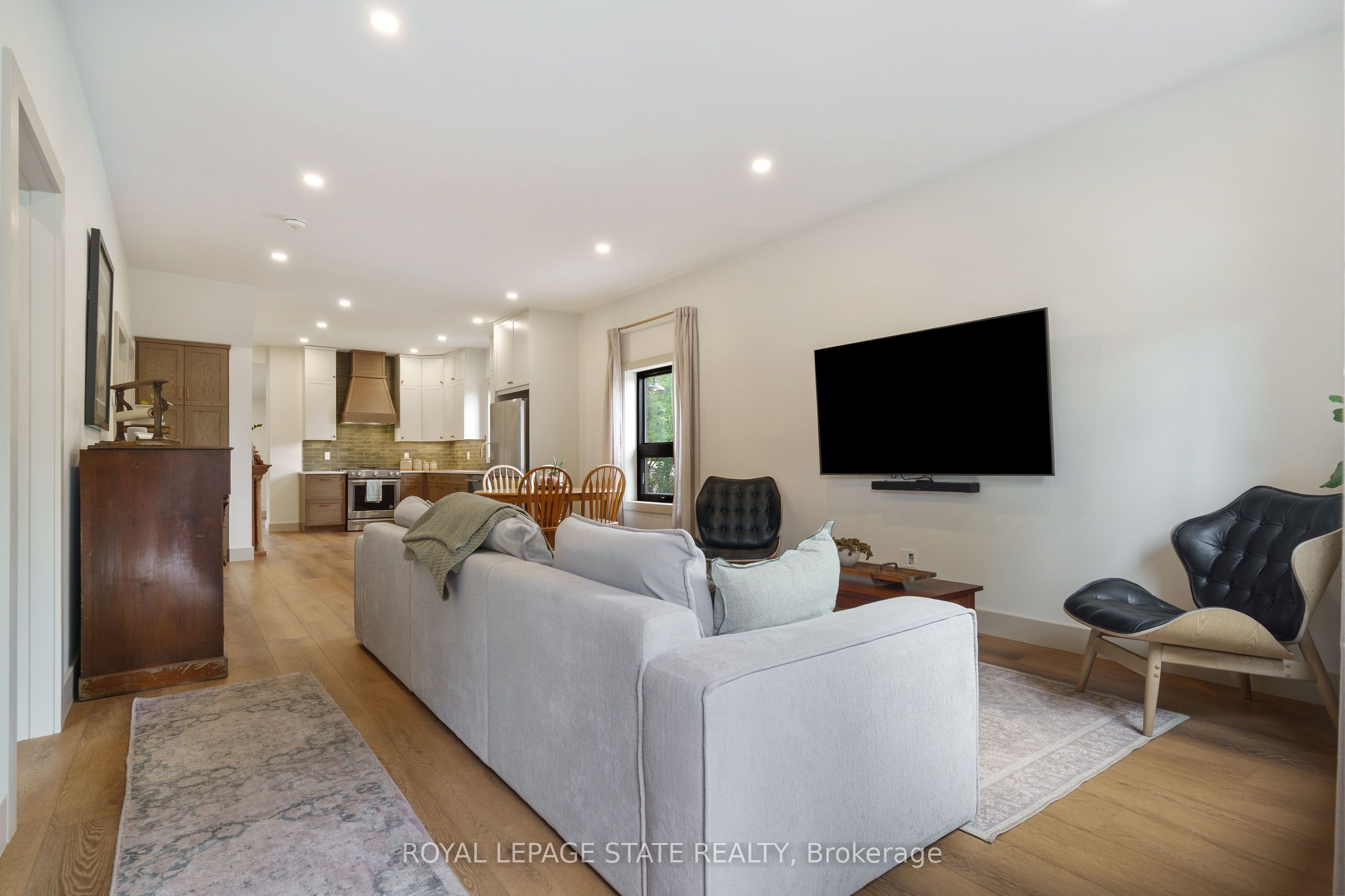 51 Terrace Hill Street Property Photo 5