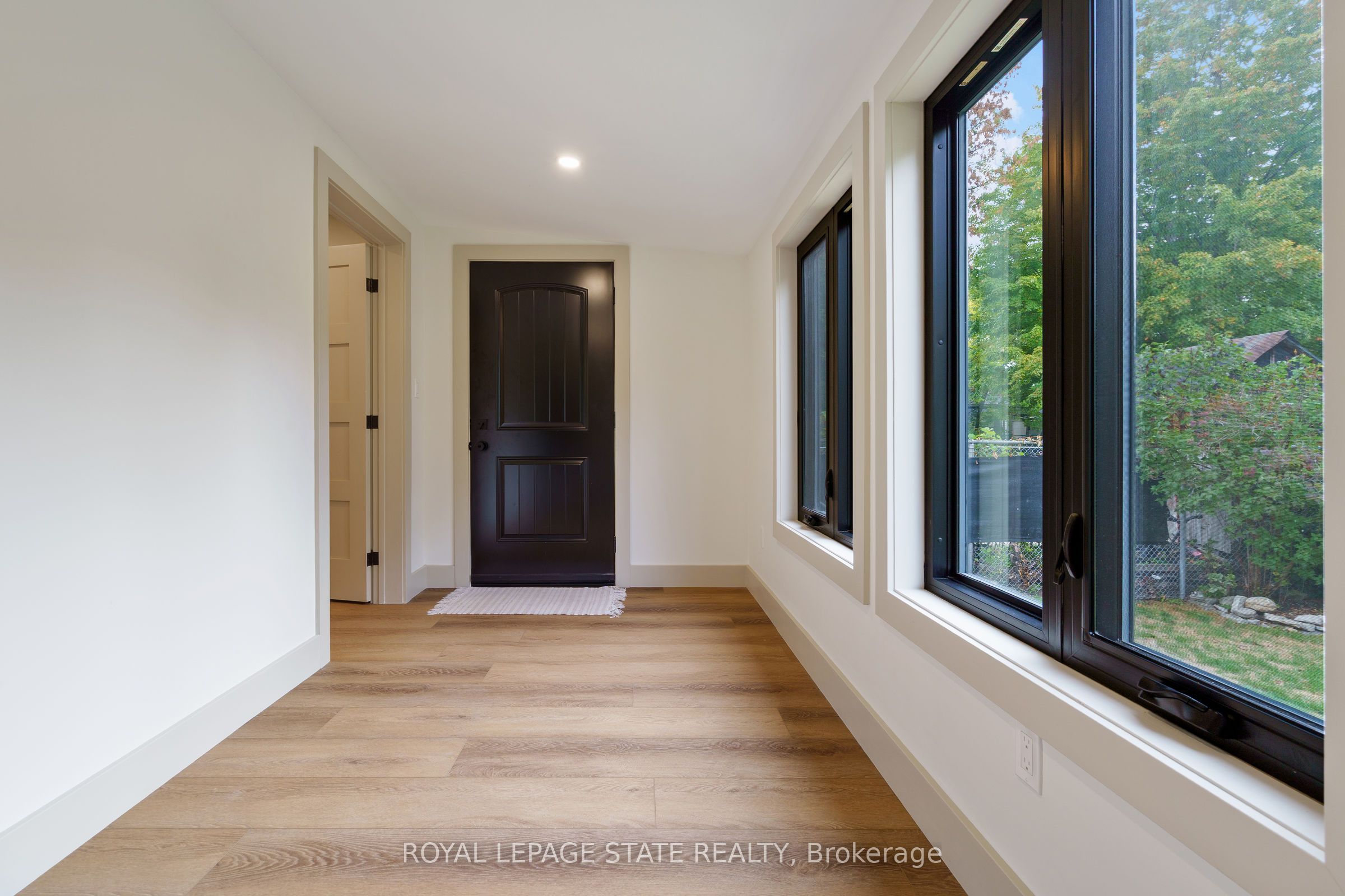 51 Terrace Hill Street Property Photo 36