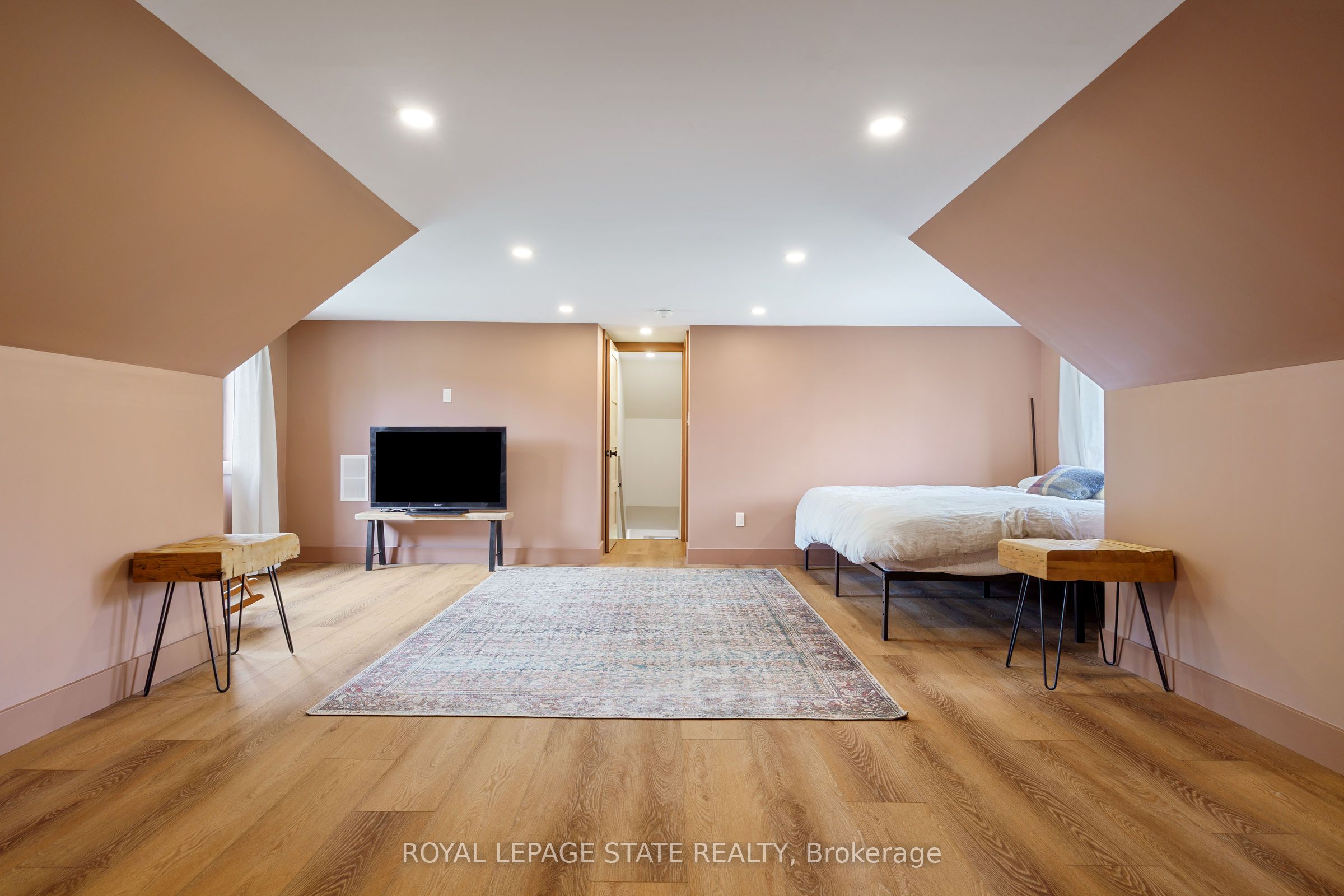 51 Terrace Hill Street Property Photo 41