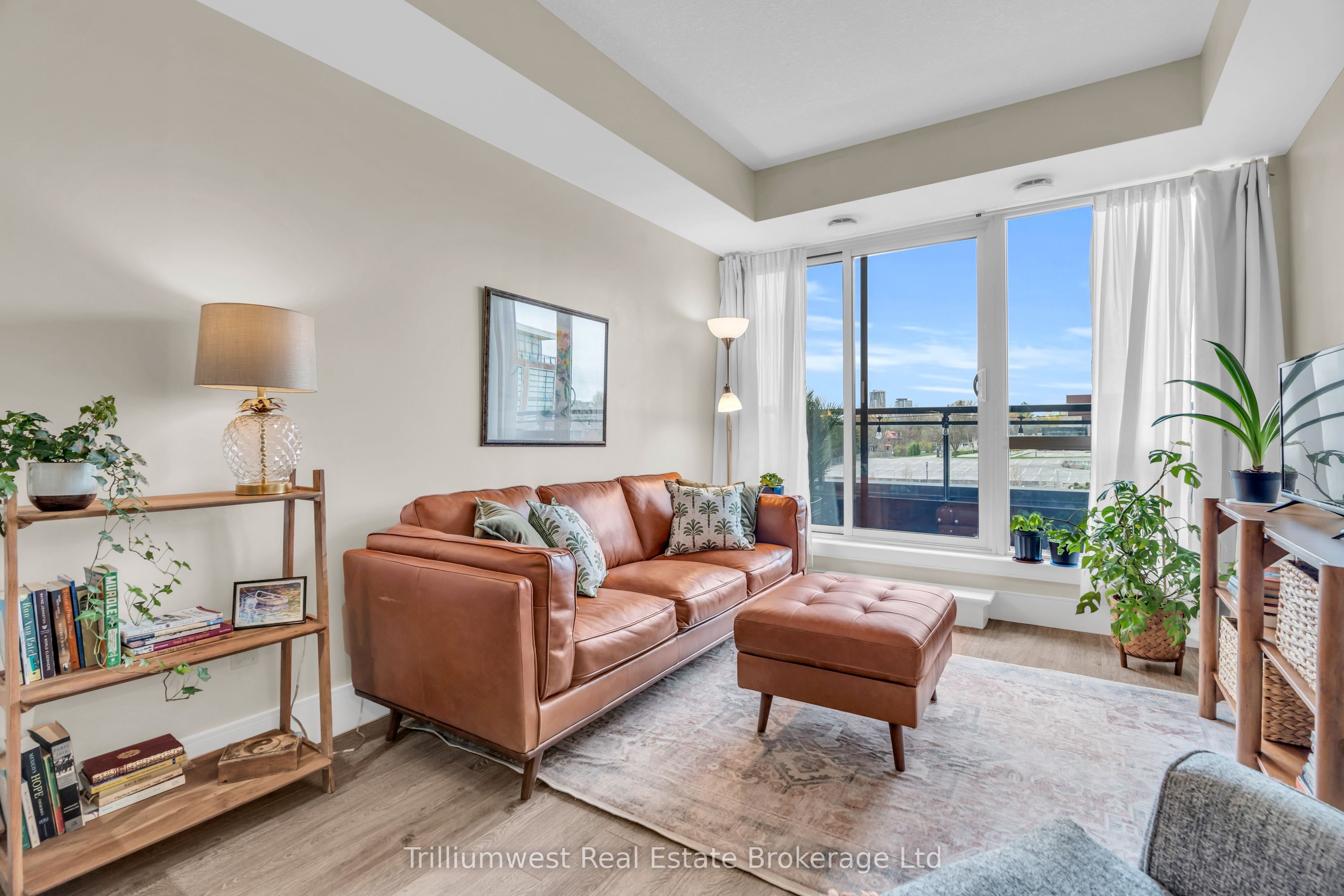 155 St Leger Street 412 Property Photo 1