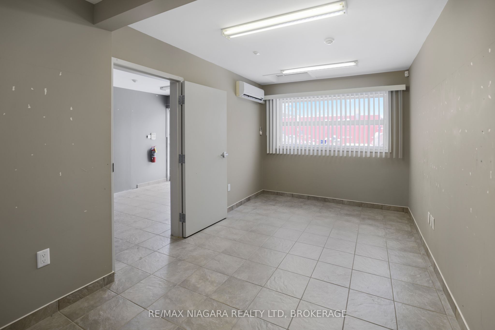 4807 Kent Avenue 102 Property Photo 5