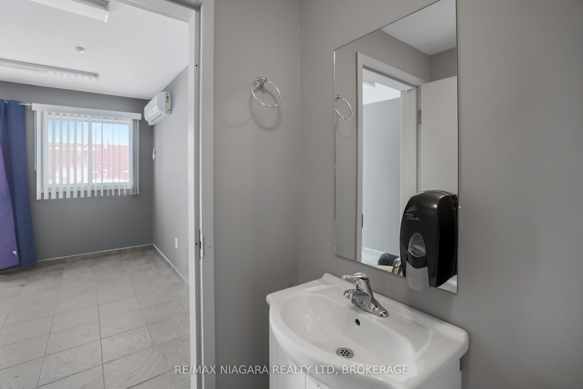 4807 Kent Avenue 102 Property Photo 12