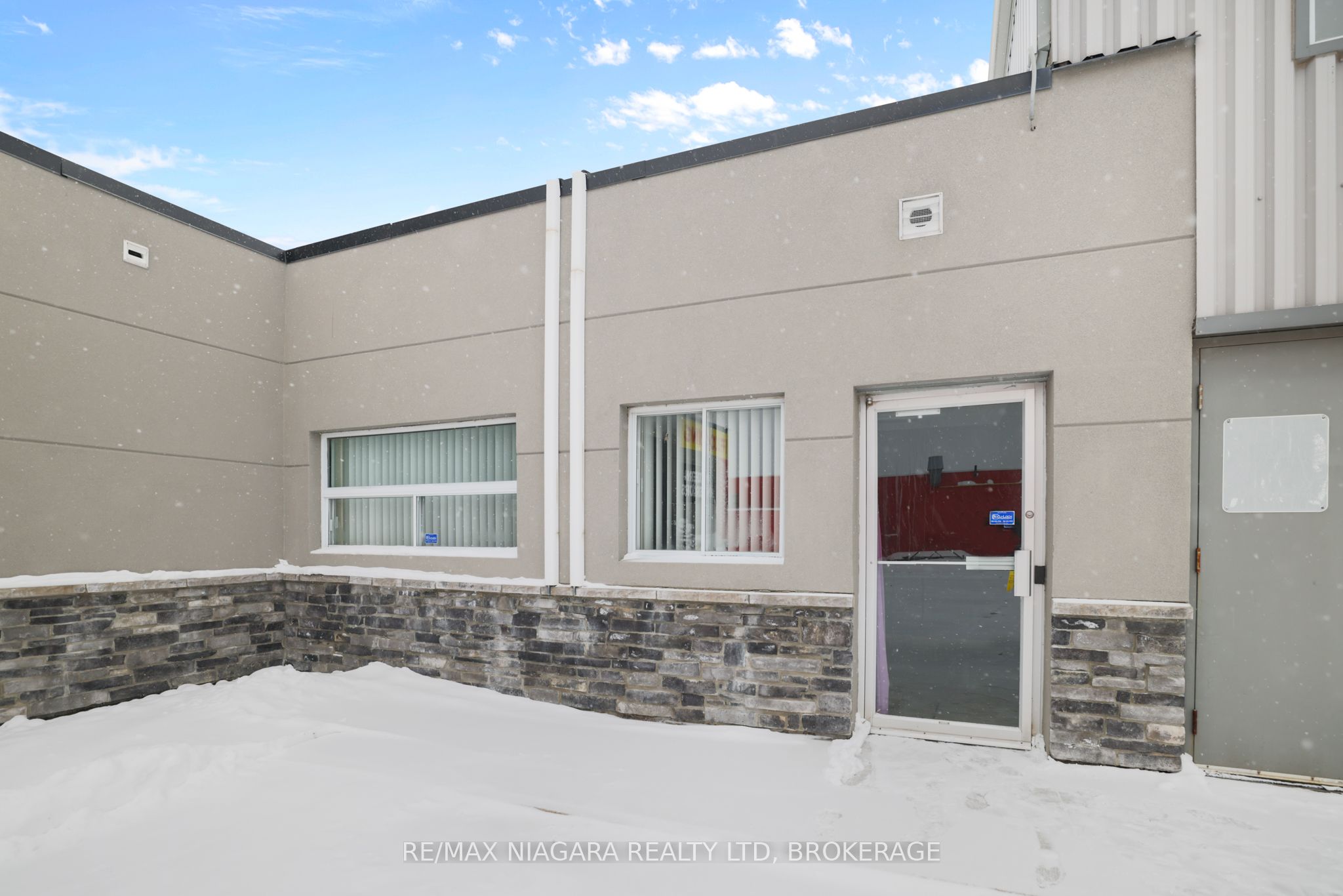 4807 Kent Avenue 102 Property Photo 13