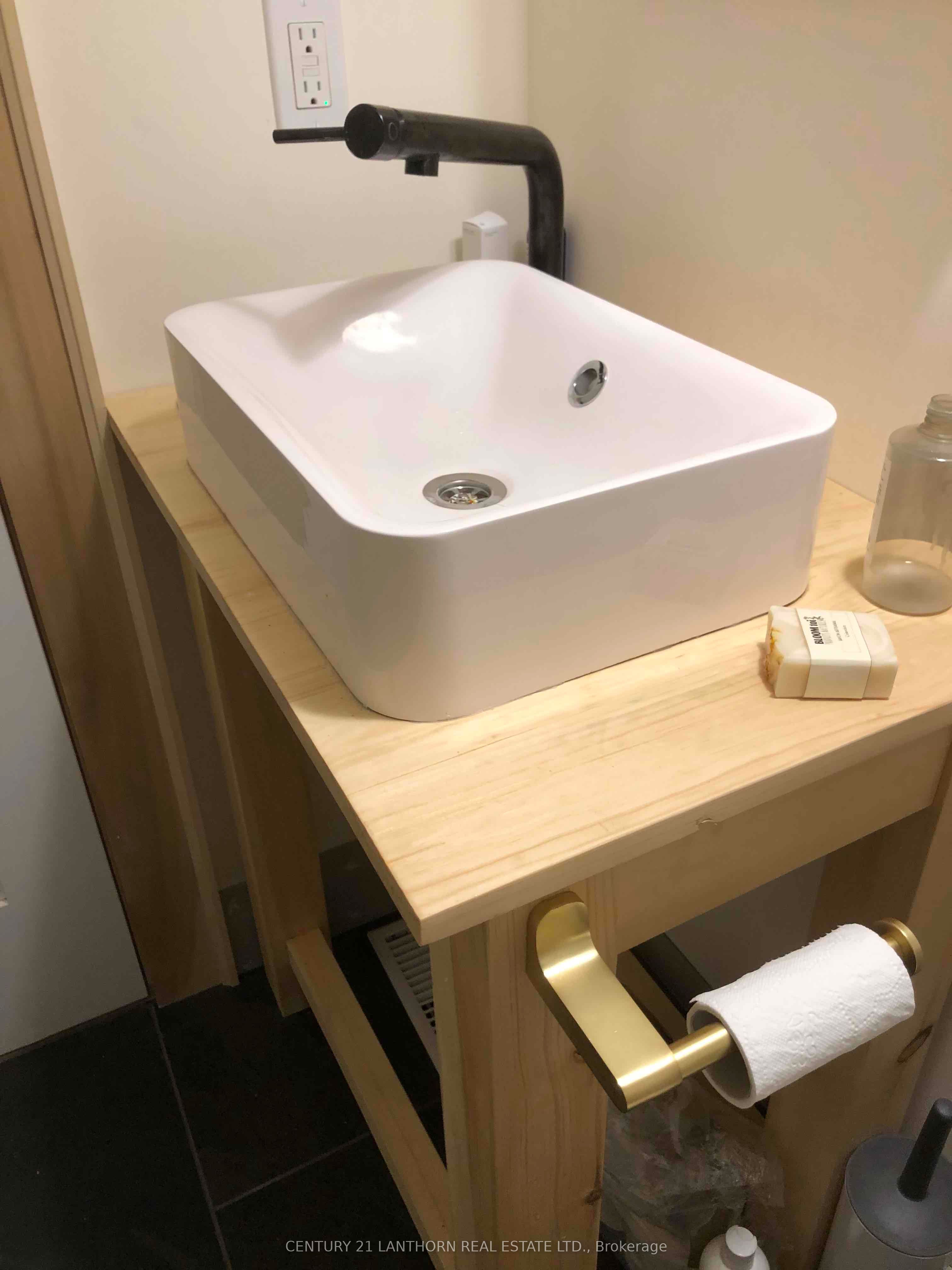 210 Melville Road Property Photo 14