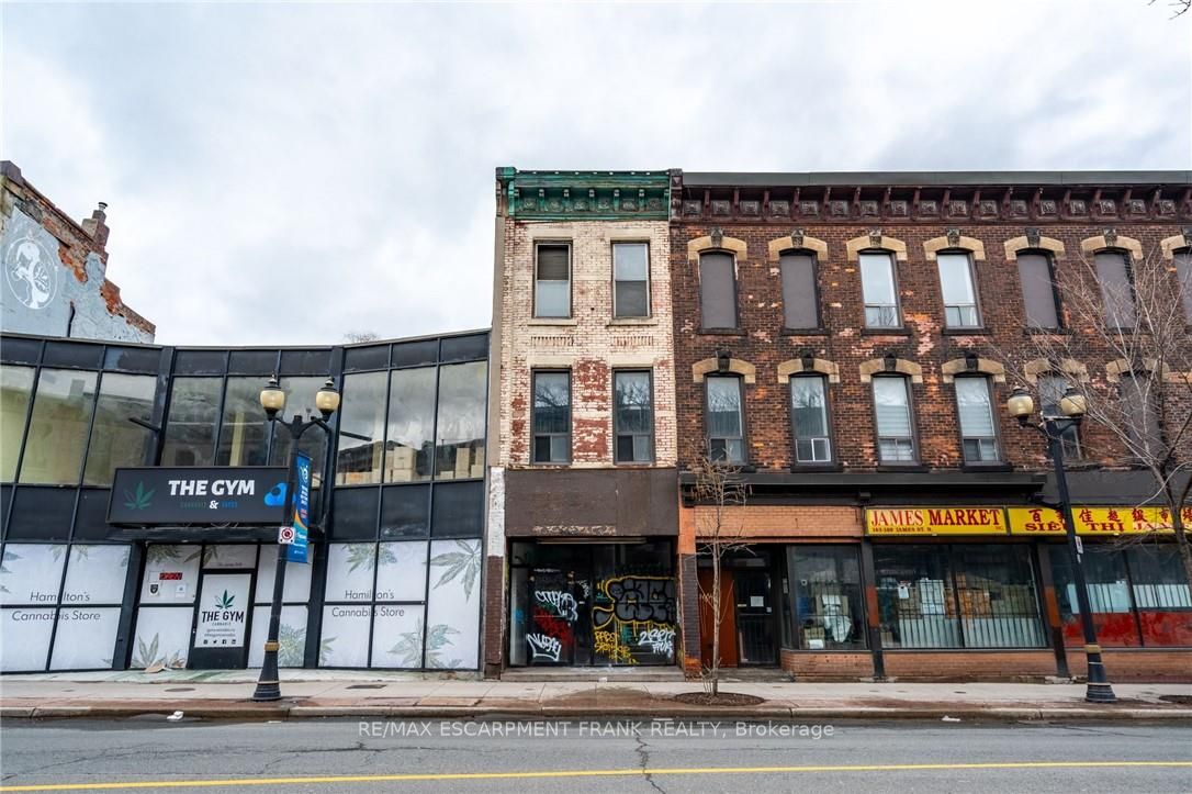 135 James Street N 2 Property Photo 2