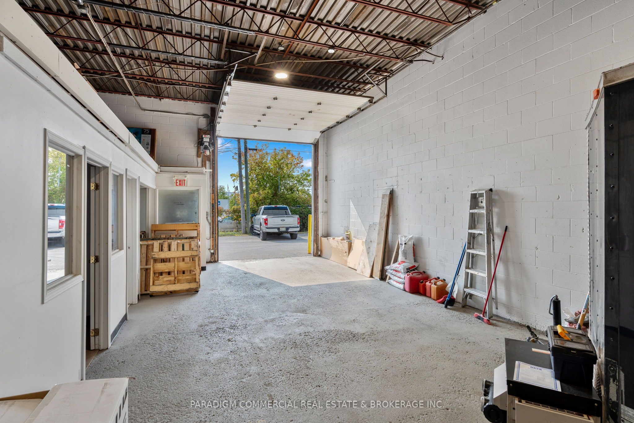 1501 Sieveright Road Property Photo 9