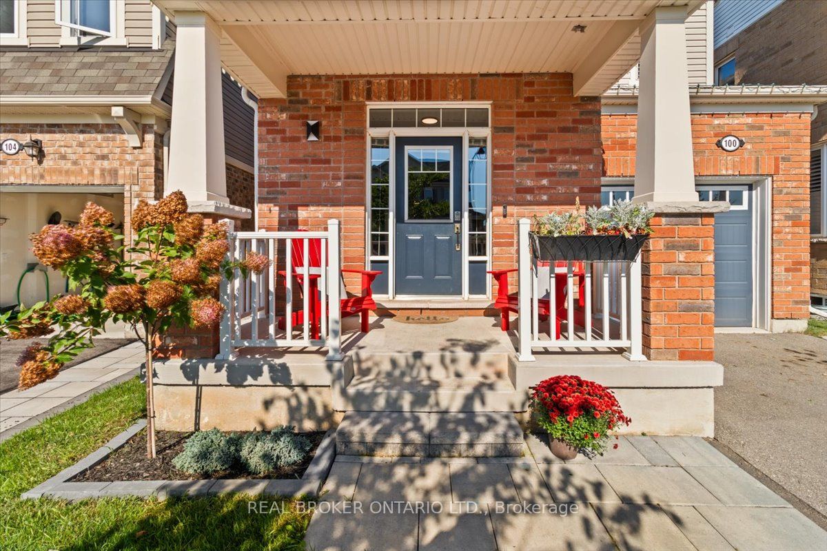 100 Celano Drive Property Photo 5