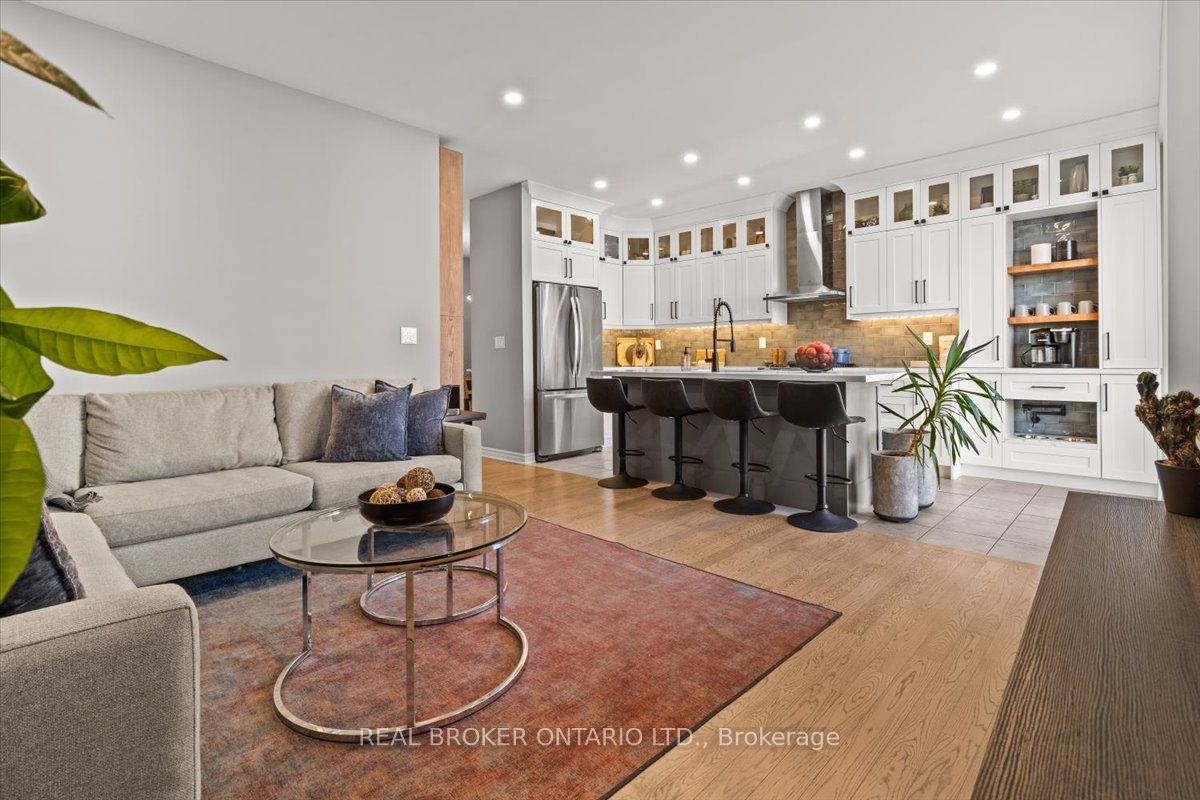 100 Celano Drive Property Photo 18