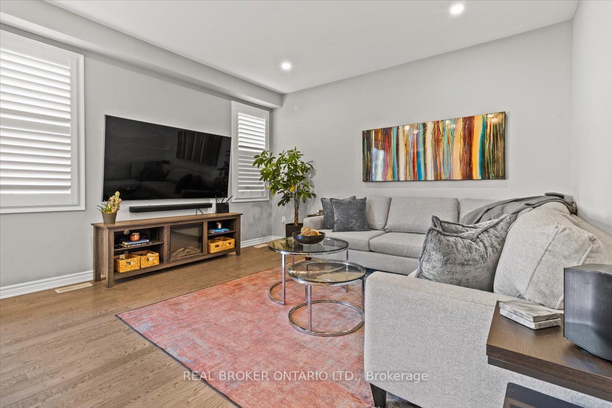 100 Celano Drive Property Photo 19