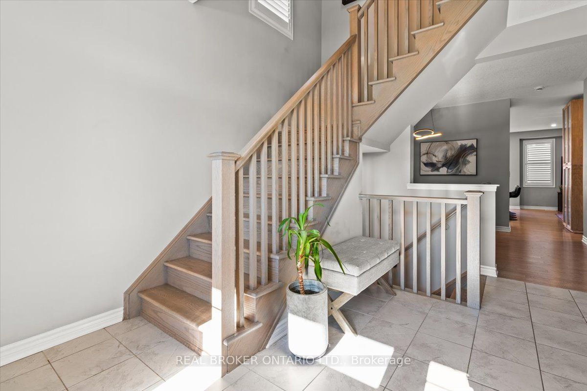 100 Celano Drive Property Photo 21