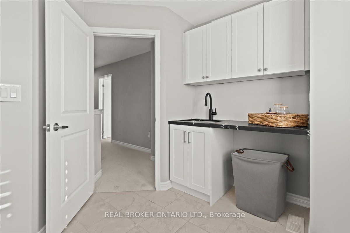 100 Celano Drive Property Photo 24