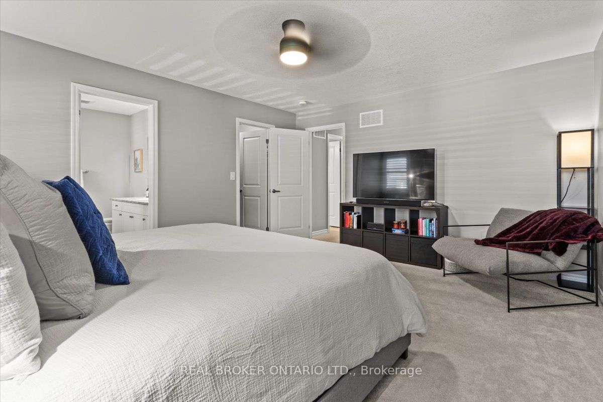 100 Celano Drive Property Photo 27