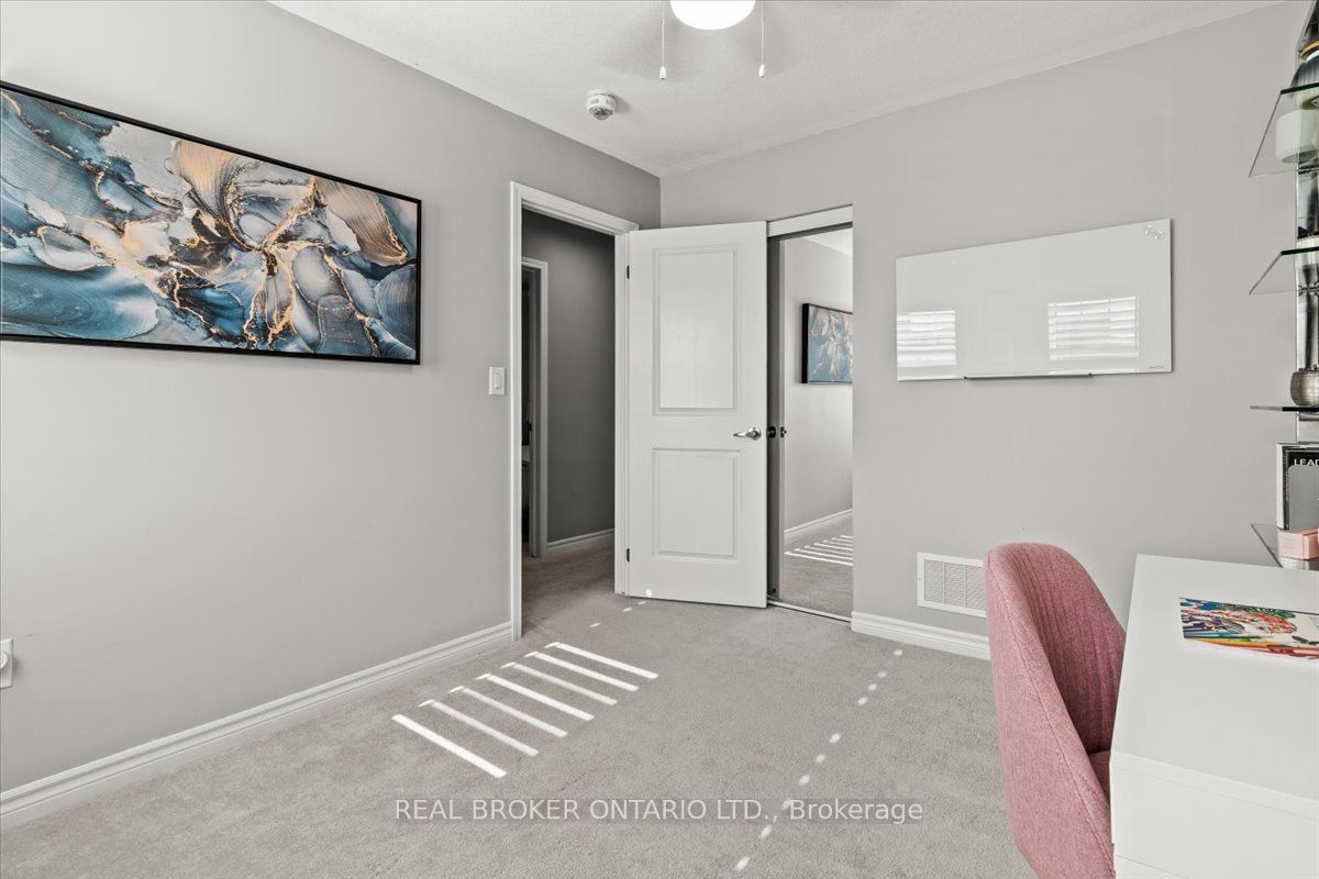 100 Celano Drive Property Photo 32