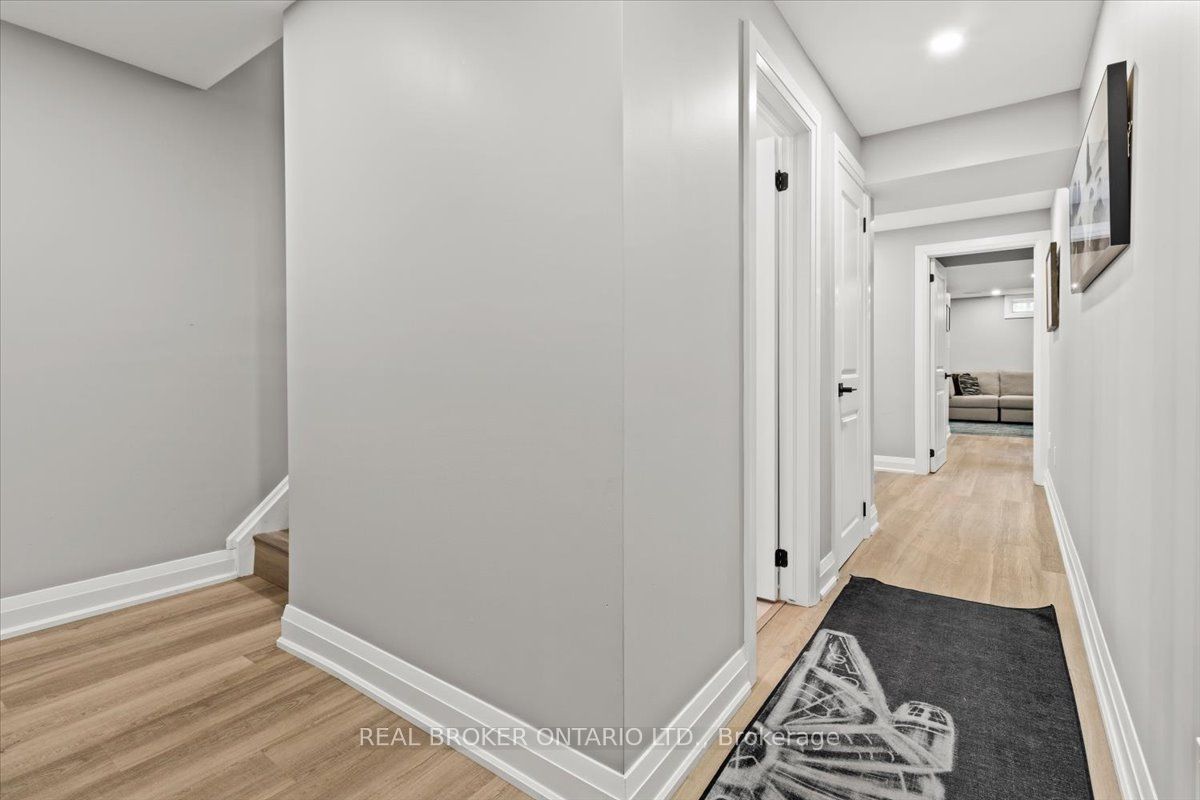 100 Celano Drive Property Photo 37