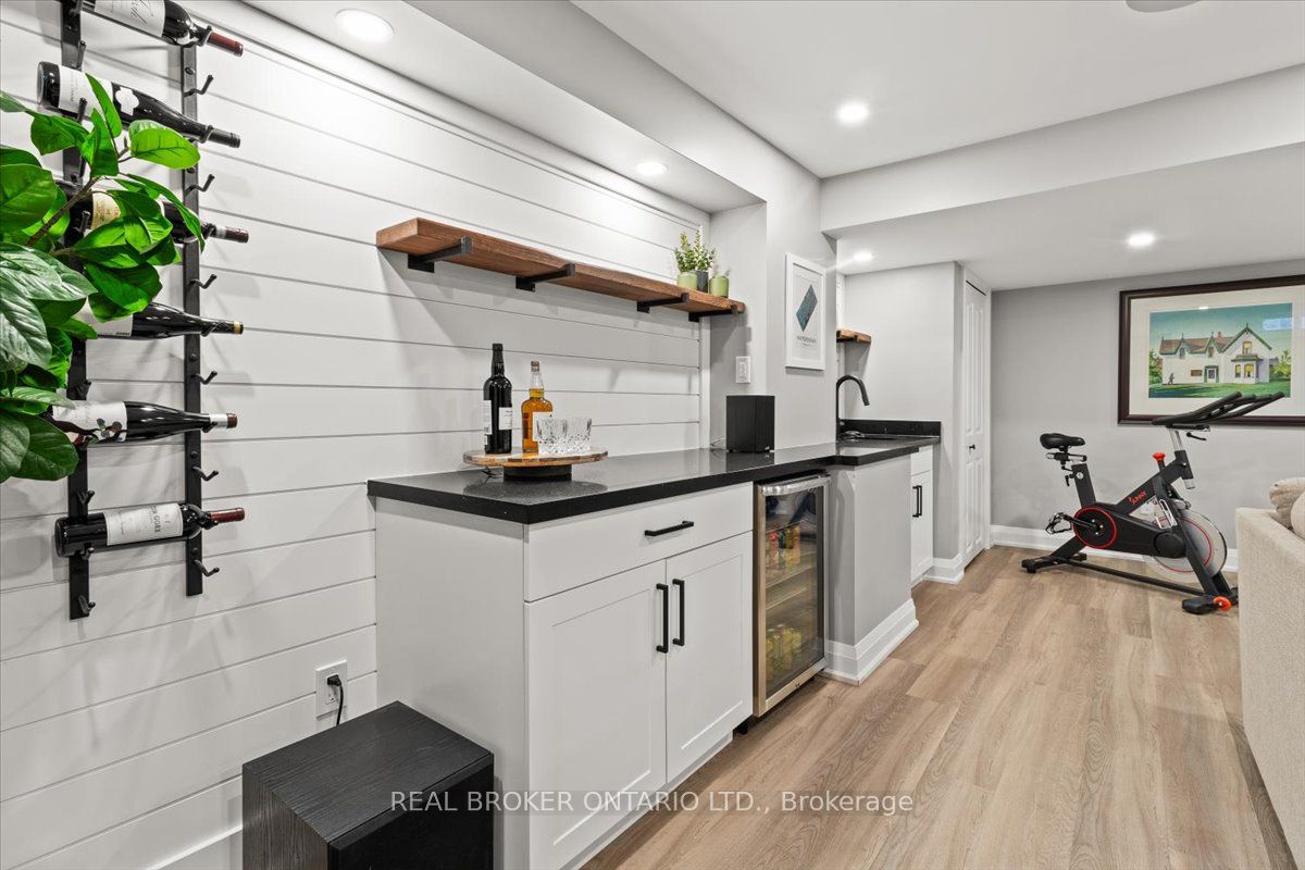 100 Celano Drive Property Photo 42