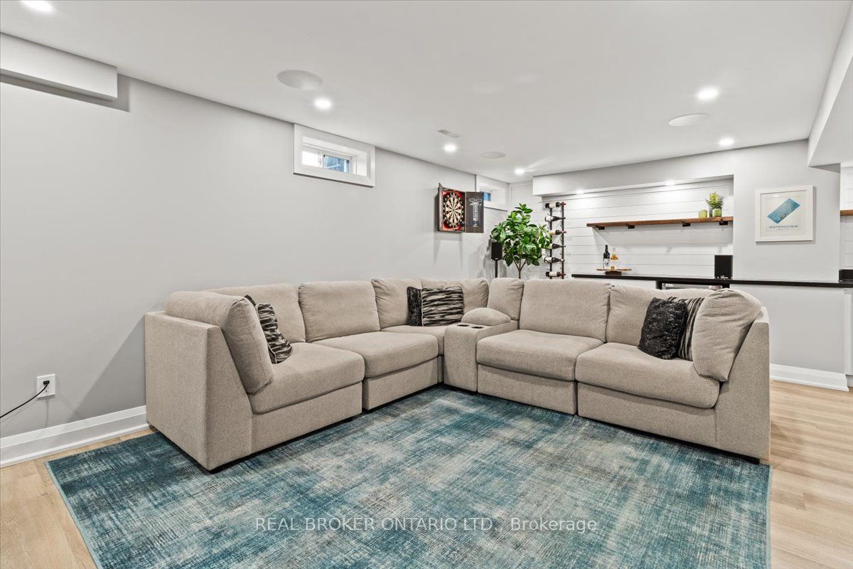 100 Celano Drive Property Photo 44