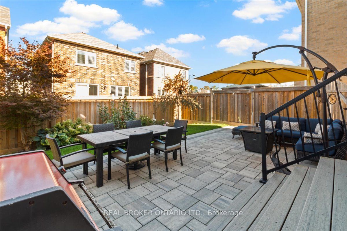 100 Celano Drive Property Photo 45