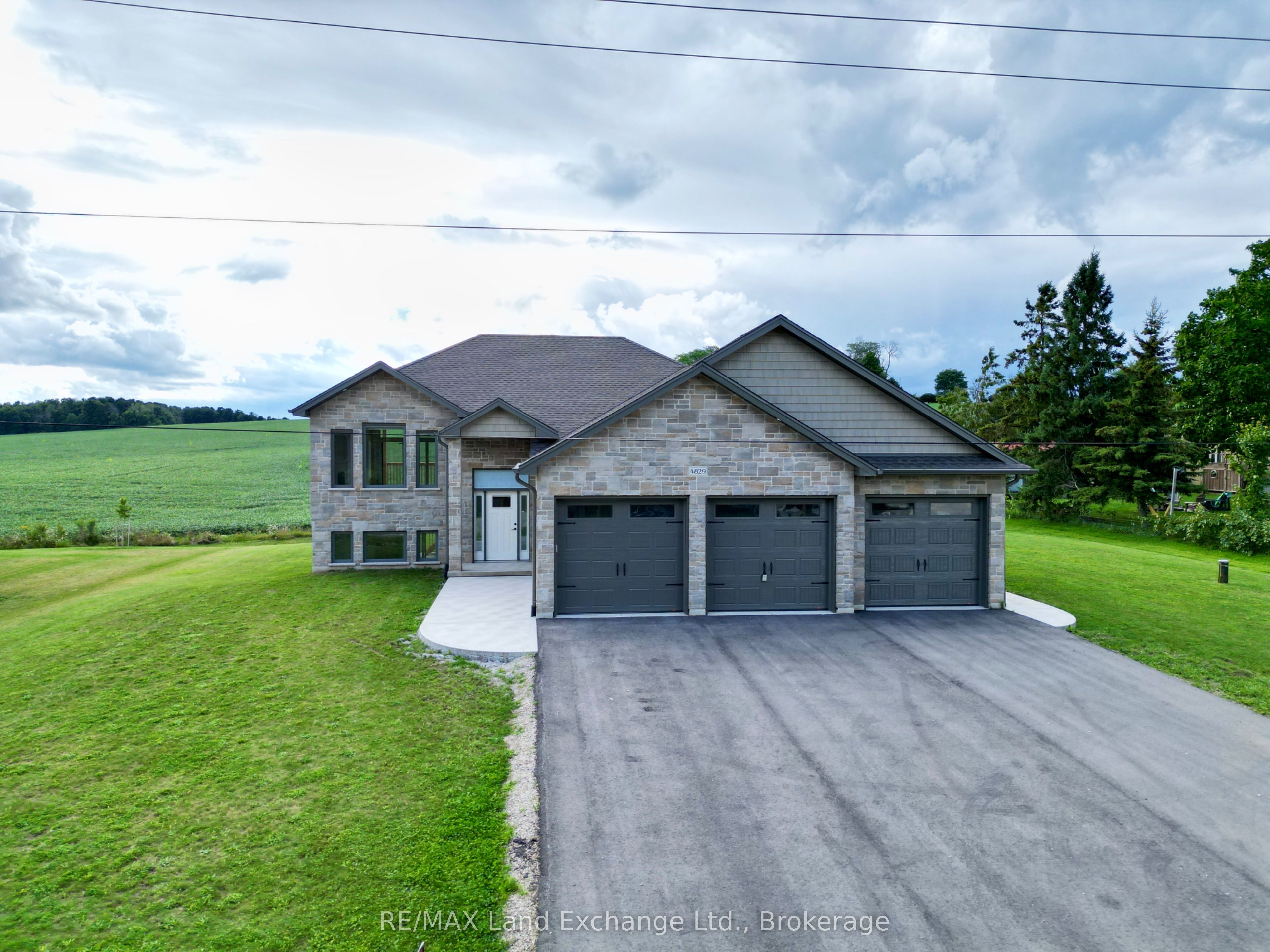 4829 BRUCE ROAD 3