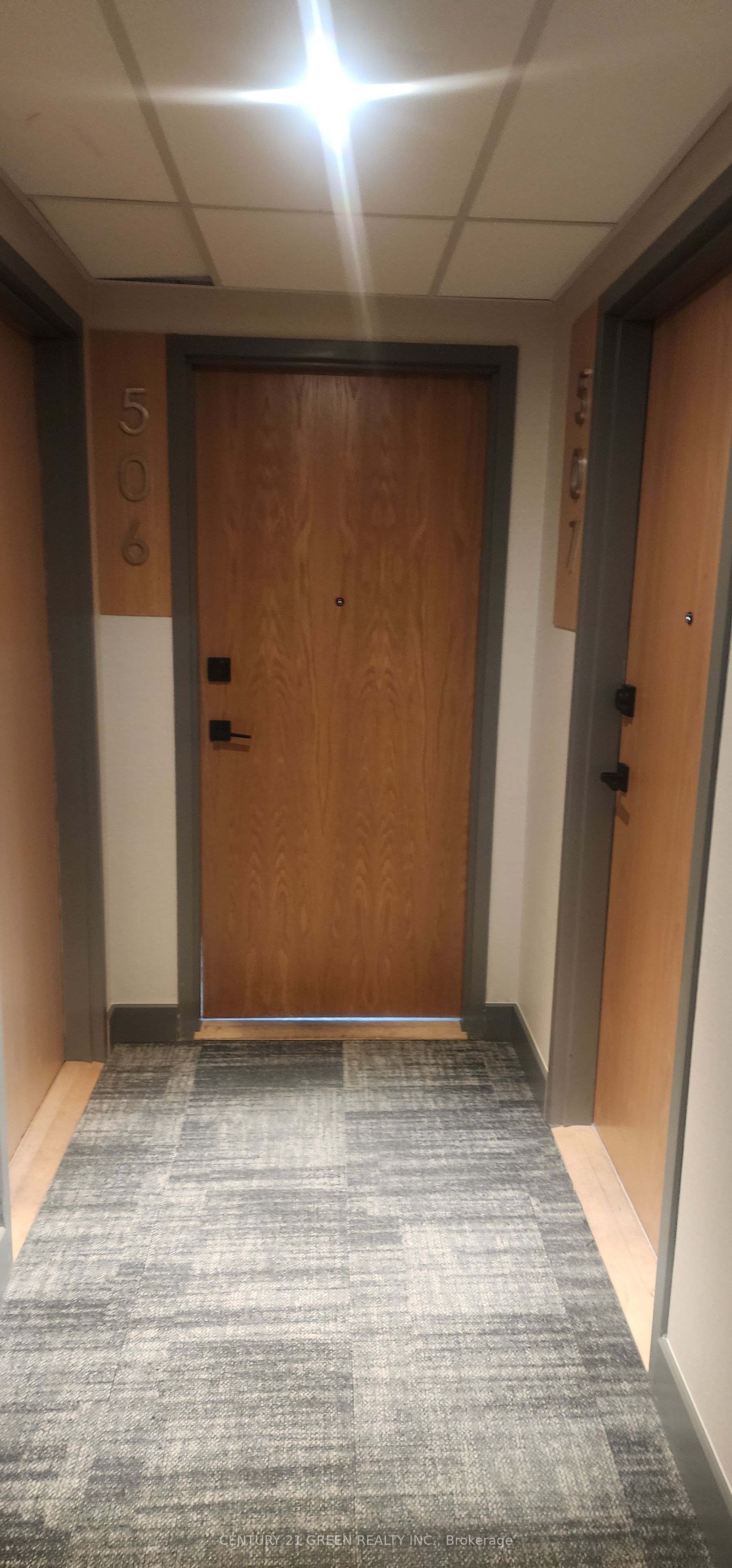 7 Erie Avenue E 506 Property Photo 1