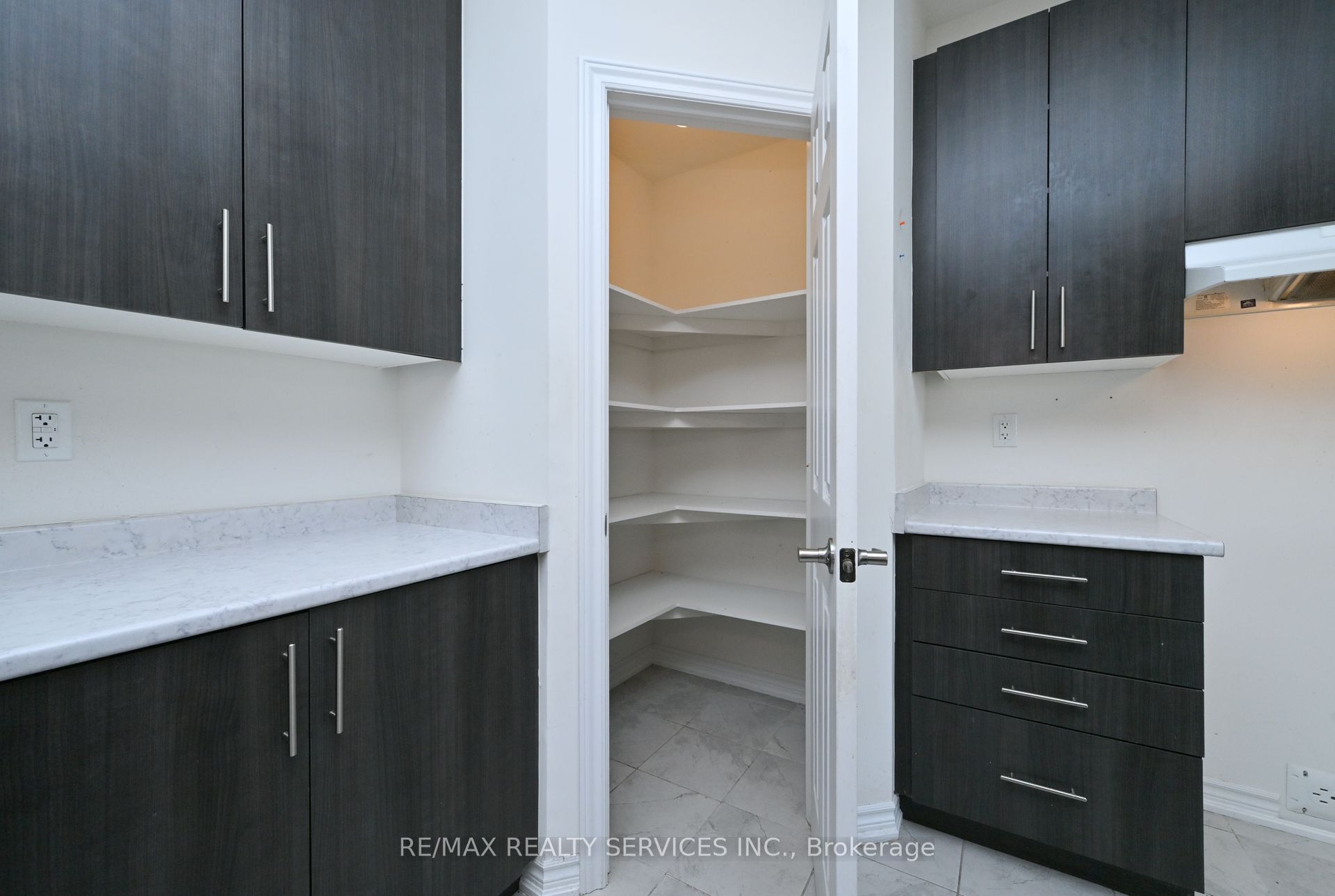 620 Mcmullen Street Property Photo 5