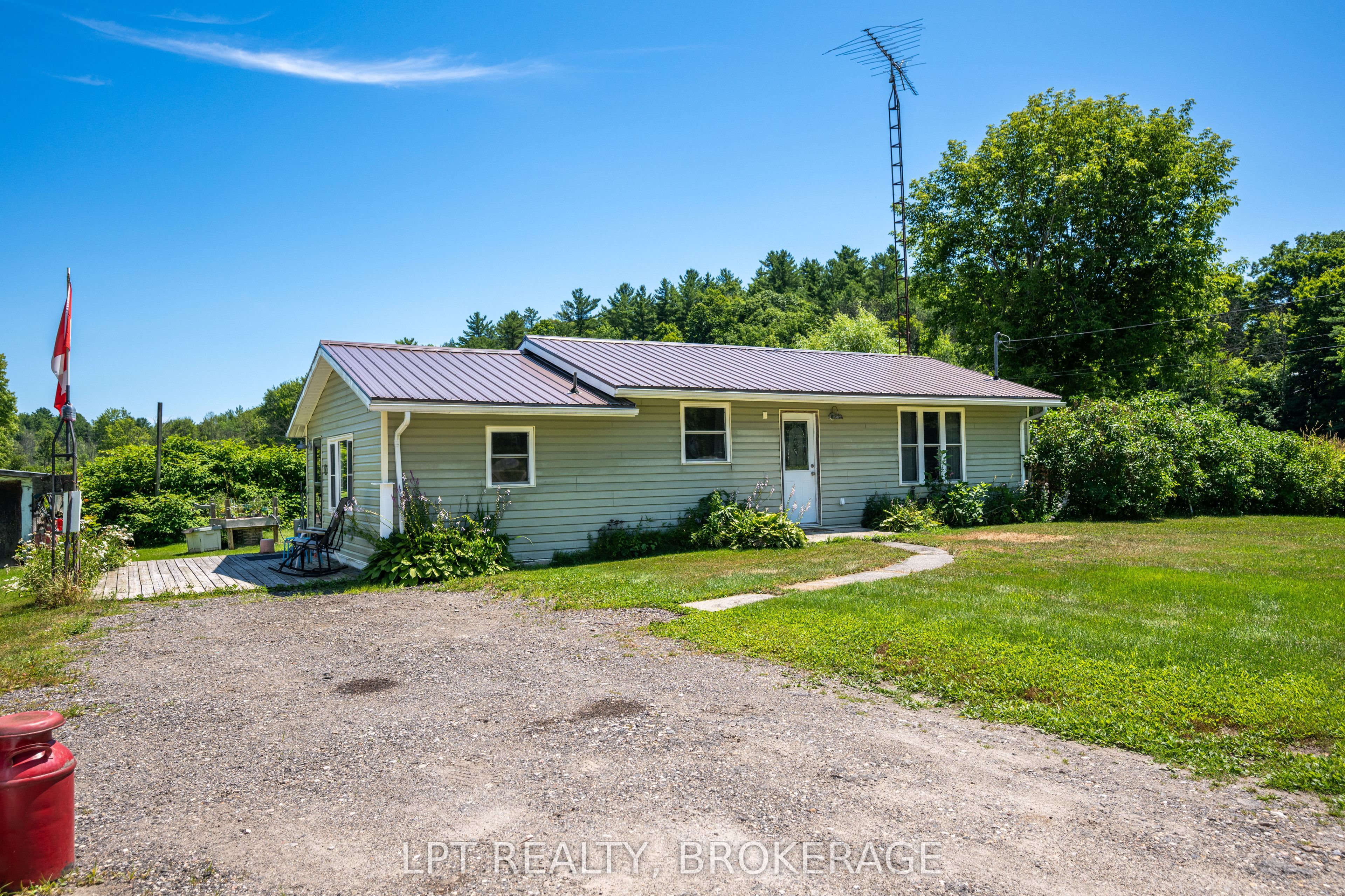 743 Highway 15 Property Photo 19