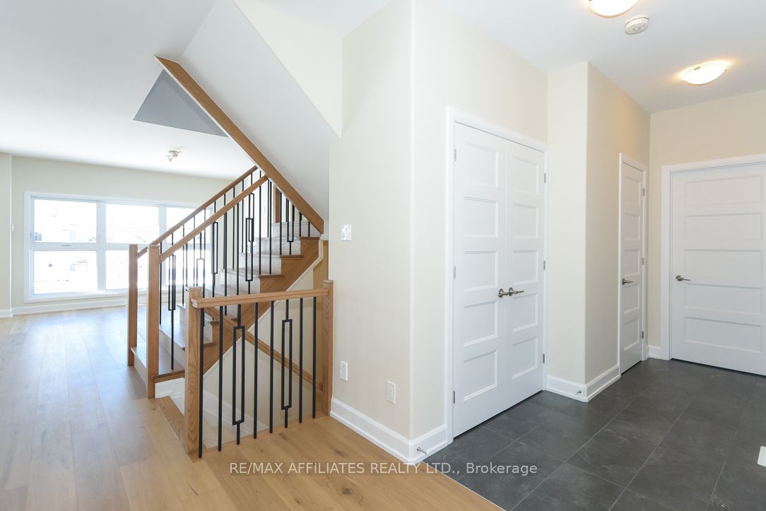 1055 Chablis Crescent Property Photo 22