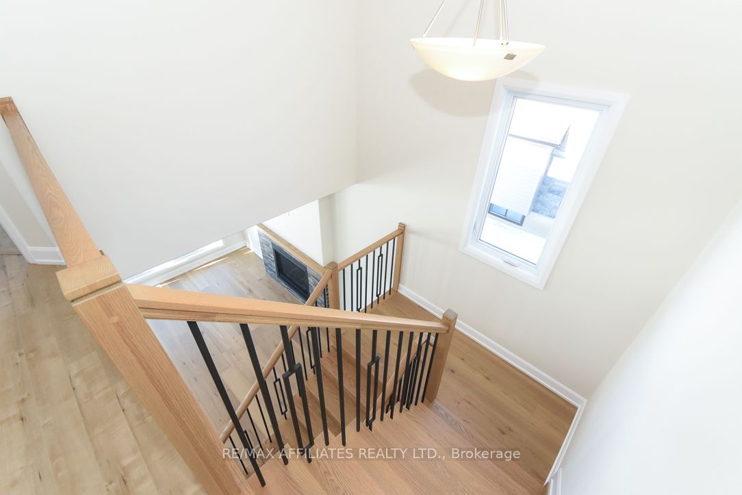 1055 Chablis Crescent Property Photo 23