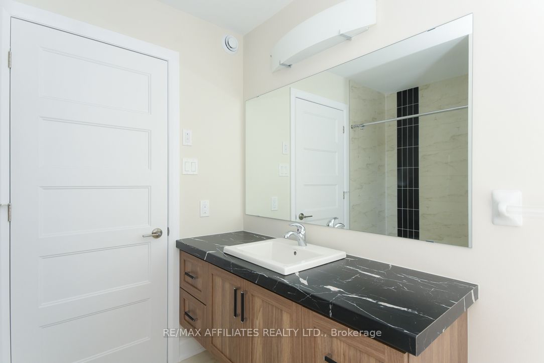 1055 Chablis Crescent Property Photo 31